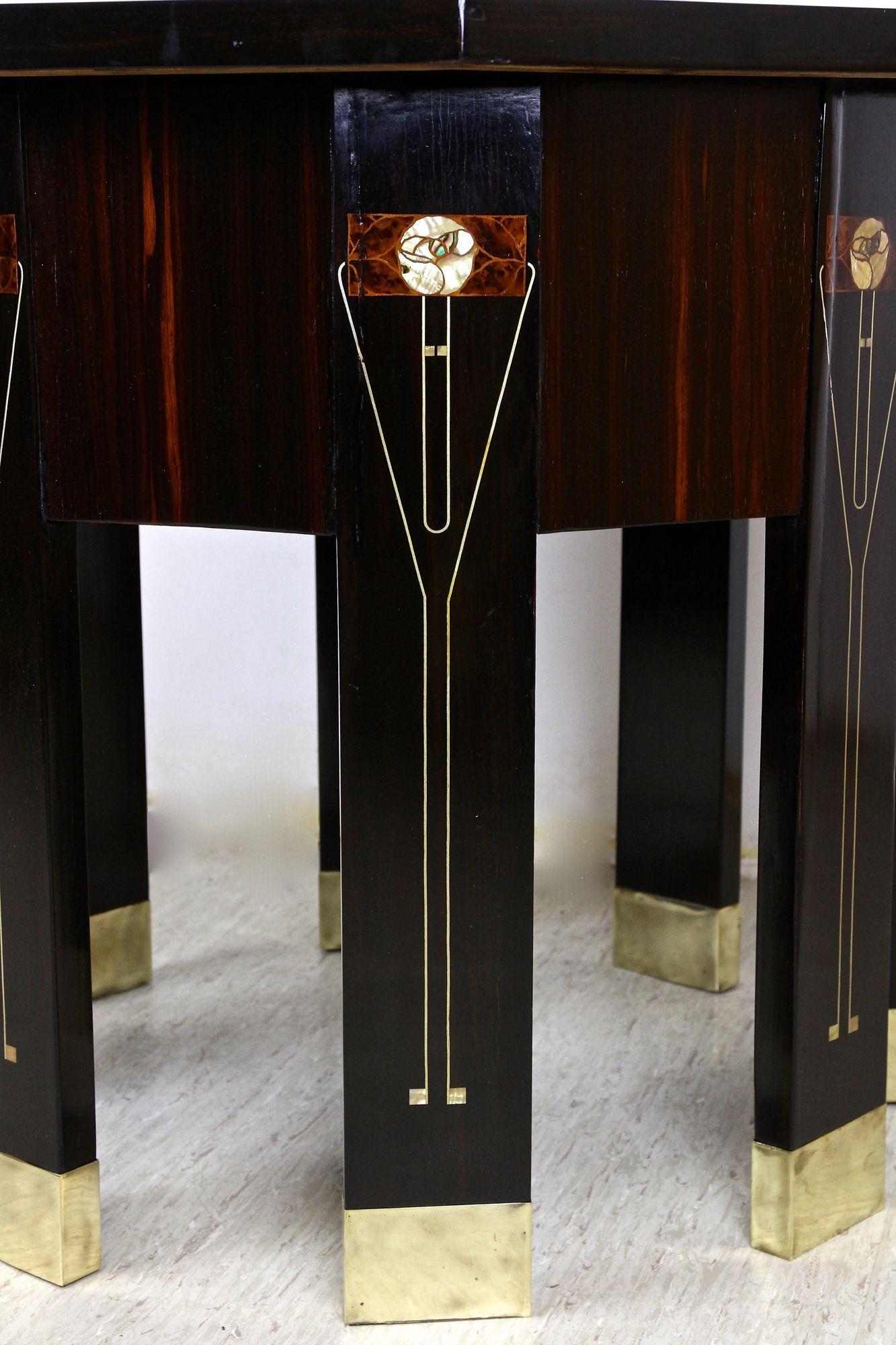 20th Century Octagonal Art Nouveau Table, Mother Of Pearl Inlays, AT ca. 1905 For Sale 4