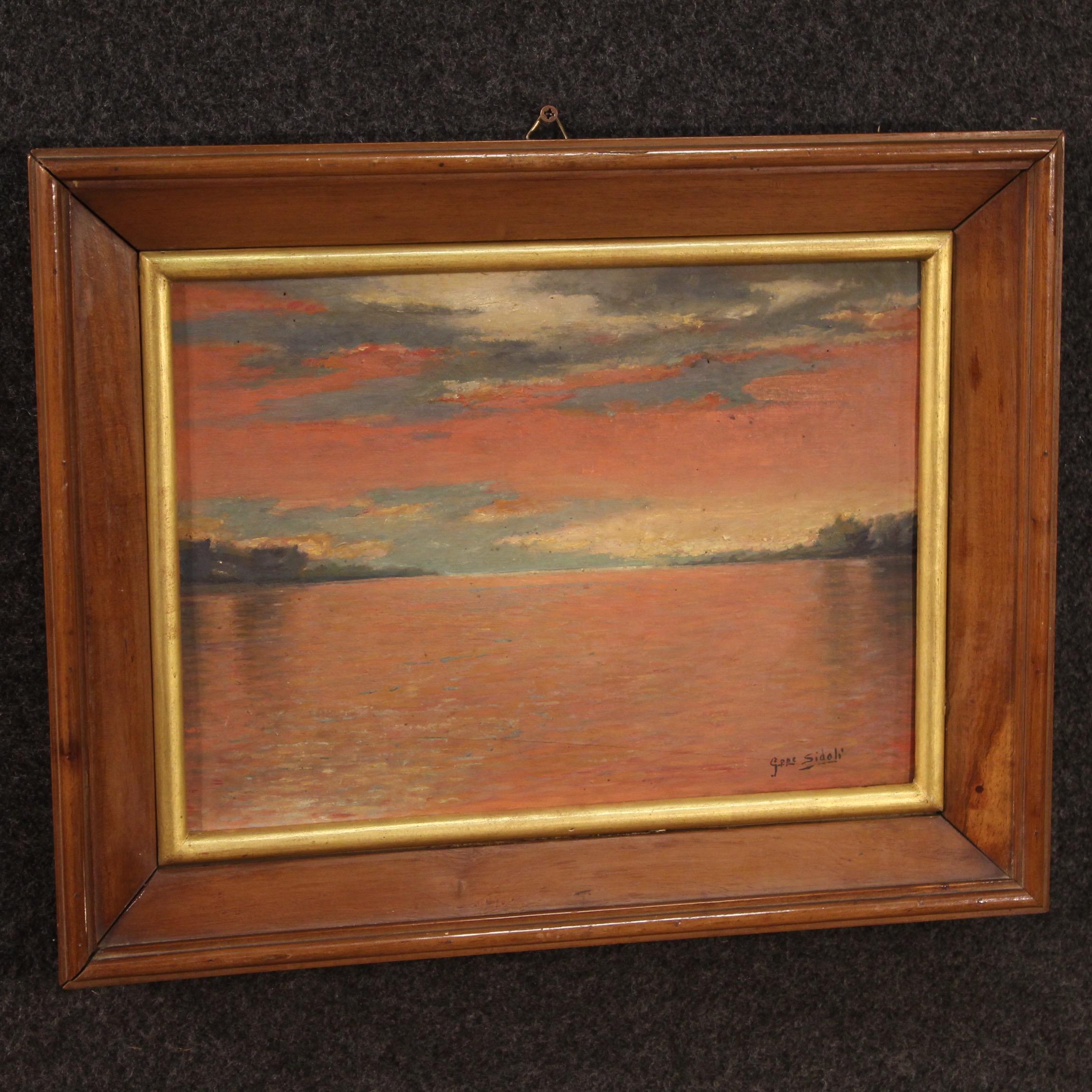 Italian painting from the first half of the 20th century. Oil framework on panel depicting a seascape at dawn of pleasant decor and good pictorial quality. Wooden frame carved with gilding decoration of beautiful decoration. Small framework, for