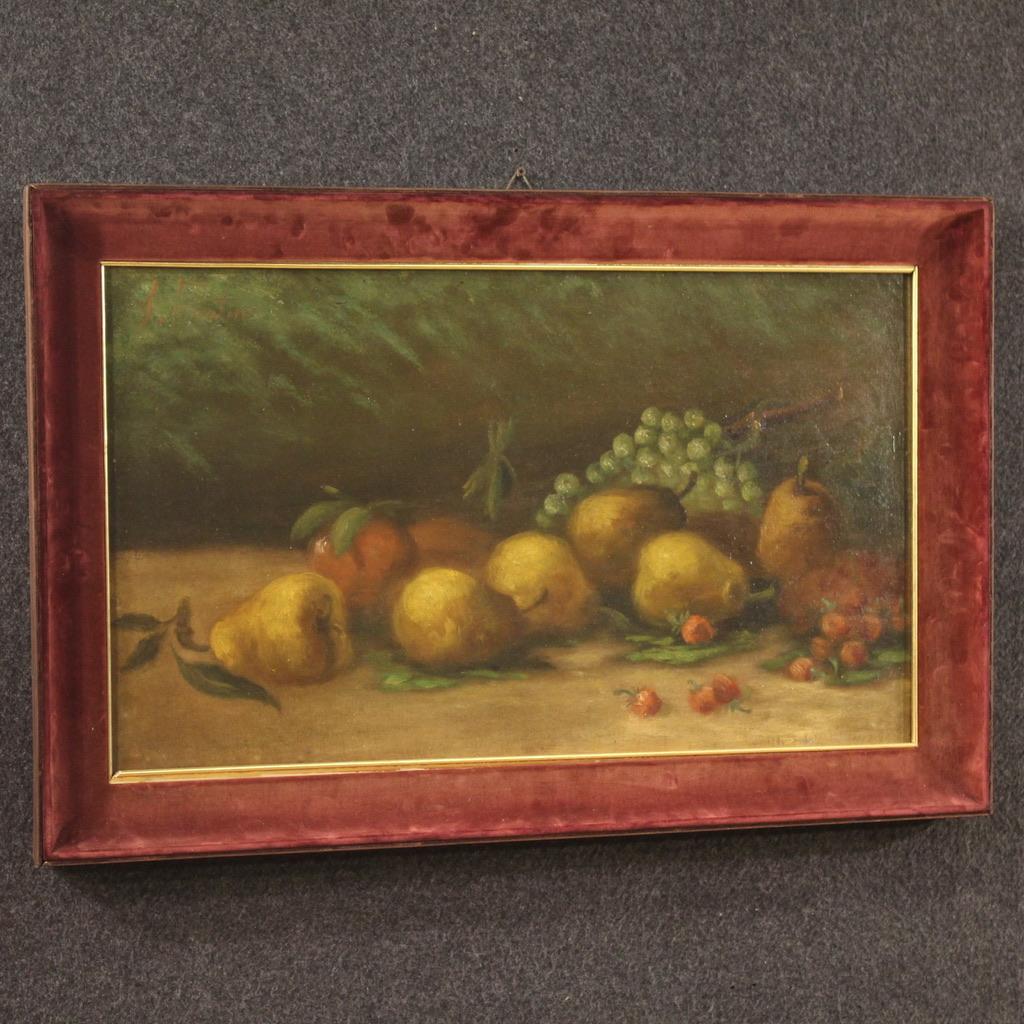Peinture à l'huile sur toile italienne du 20ème siècle, nature morte avec fruits, signée, 1950 en vente 4
