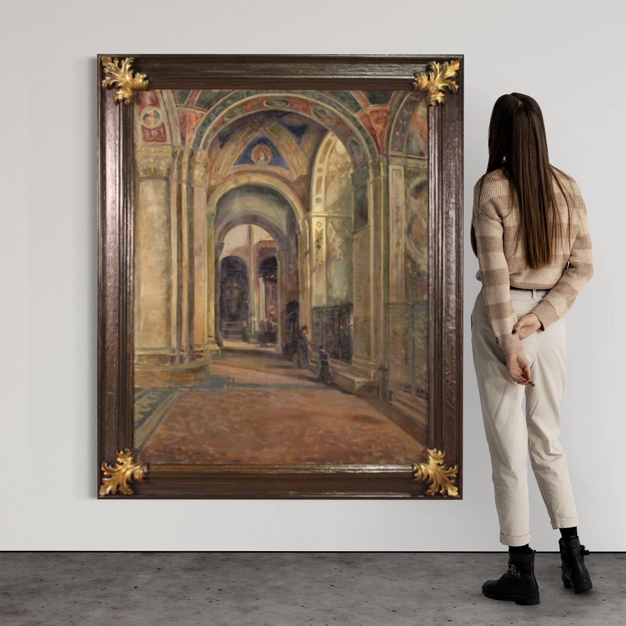 Peinture italienne datée de juillet 1924. Huile sur toile de style impressionniste intitulée Solitude, Vue intérieure avec personnages de la Basilique de San Michele à Pavie, de bonne qualité picturale. Peinture de grande taille et de grand impact,