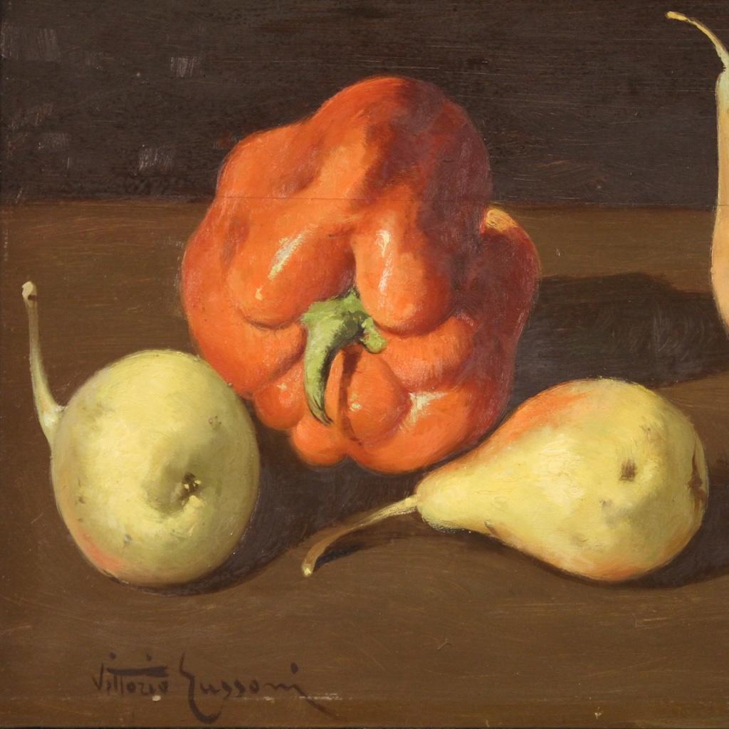 Italian painting from the first half of the 20th century. Oil on panel framework depicting still life with peppers and pears of excellent pictorial quality. Painting signed lower left (see photo) Vittorio Gussoni (1893-1968) missing certificate from