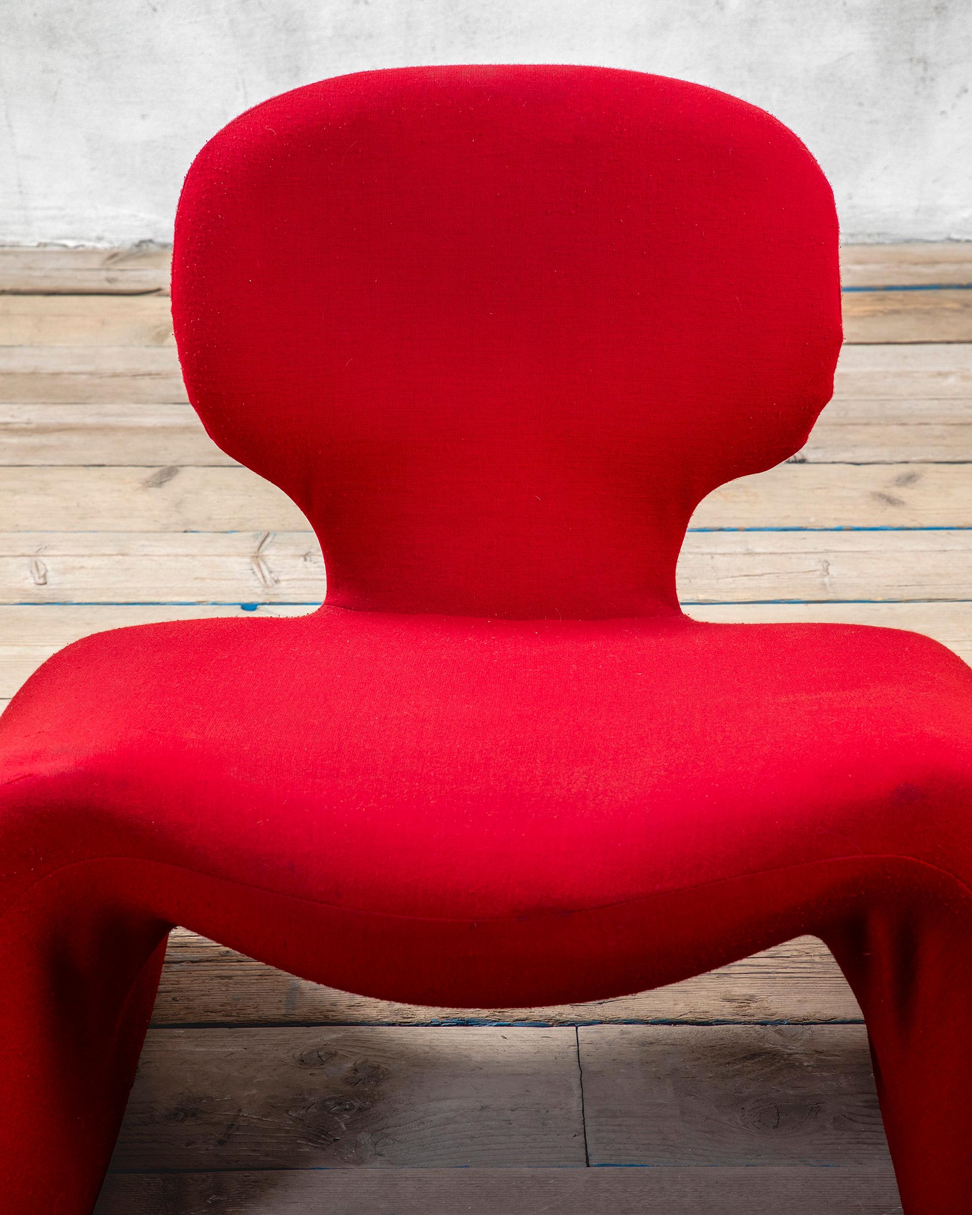 20. Jahrhundert, Olivier Mourgue Lounge Chair mod. Tjinn (Stoff) im Angebot
