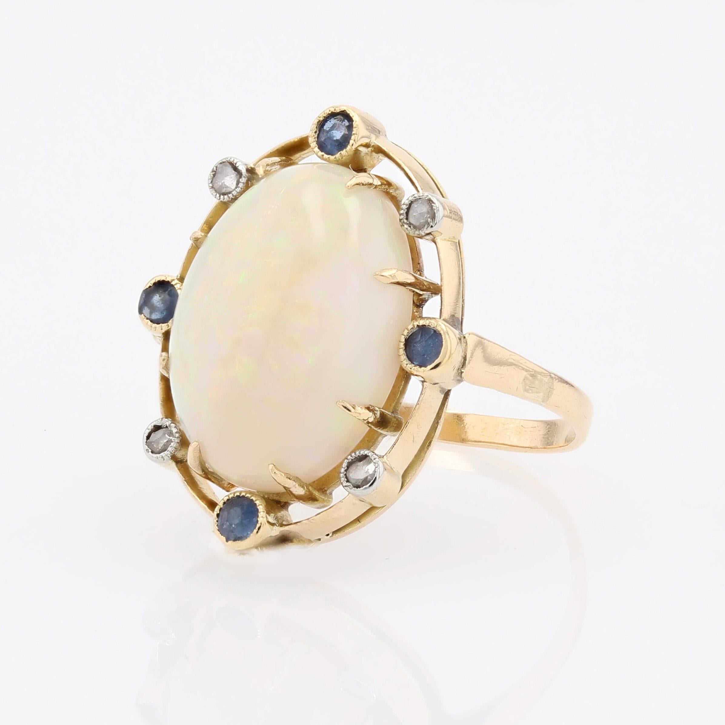 Anello in oro giallo 18 carati con zaffiro e opale del XX secolo in vendita 3