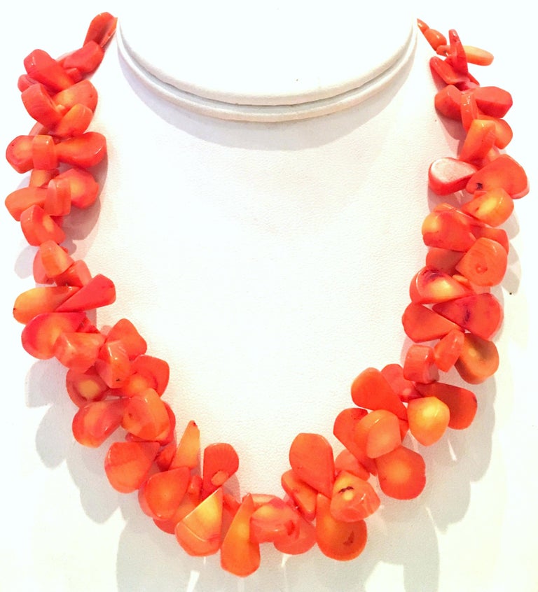 20th Century Orange Coral "Teardrop" Bead Choker Necklace For Sale at