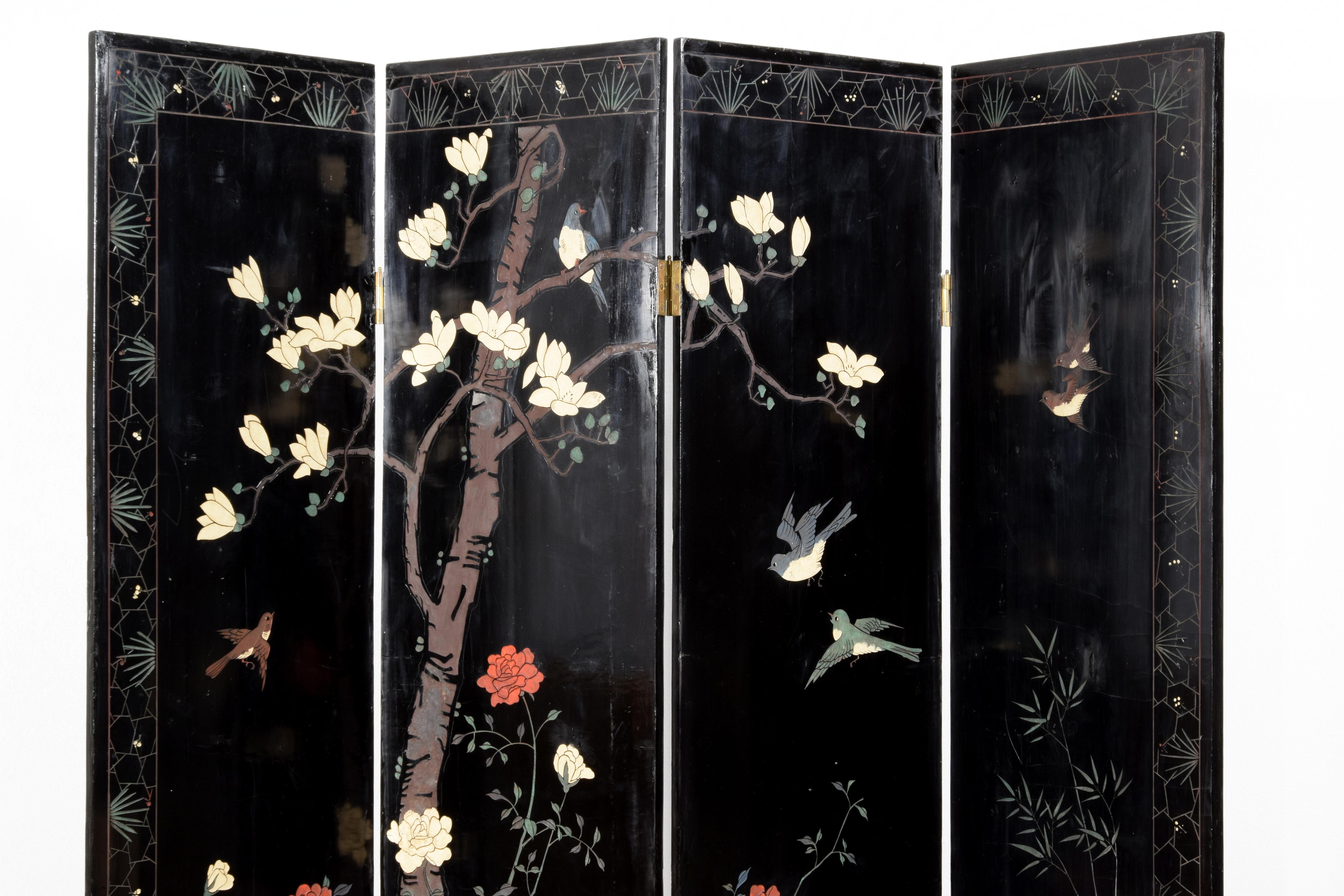 20th Century, Oriental Coromandel Lacquered Wood Screen For Sale 13