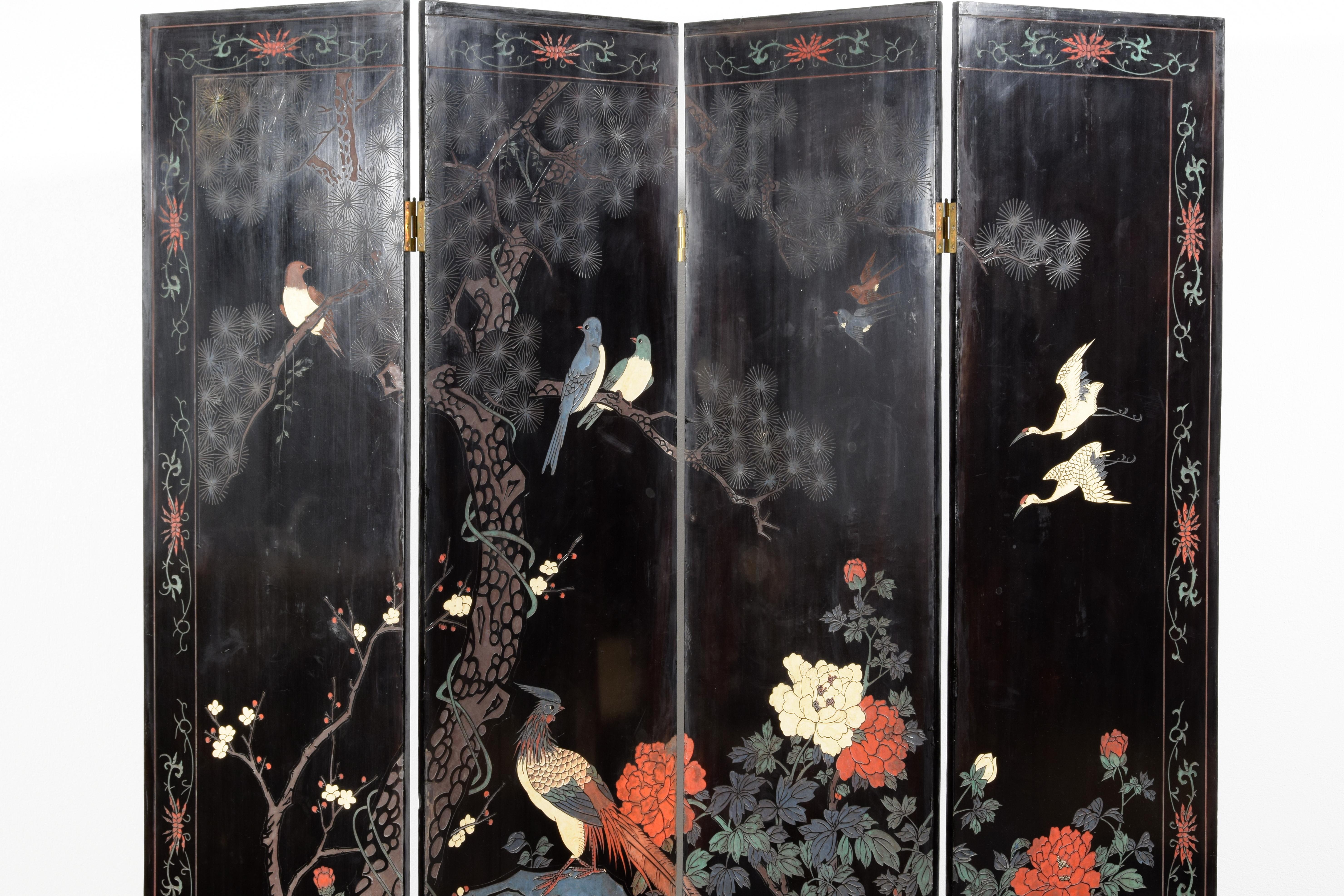 20th Century, Oriental Coromandel Lacquered Wood Screen For Sale 2