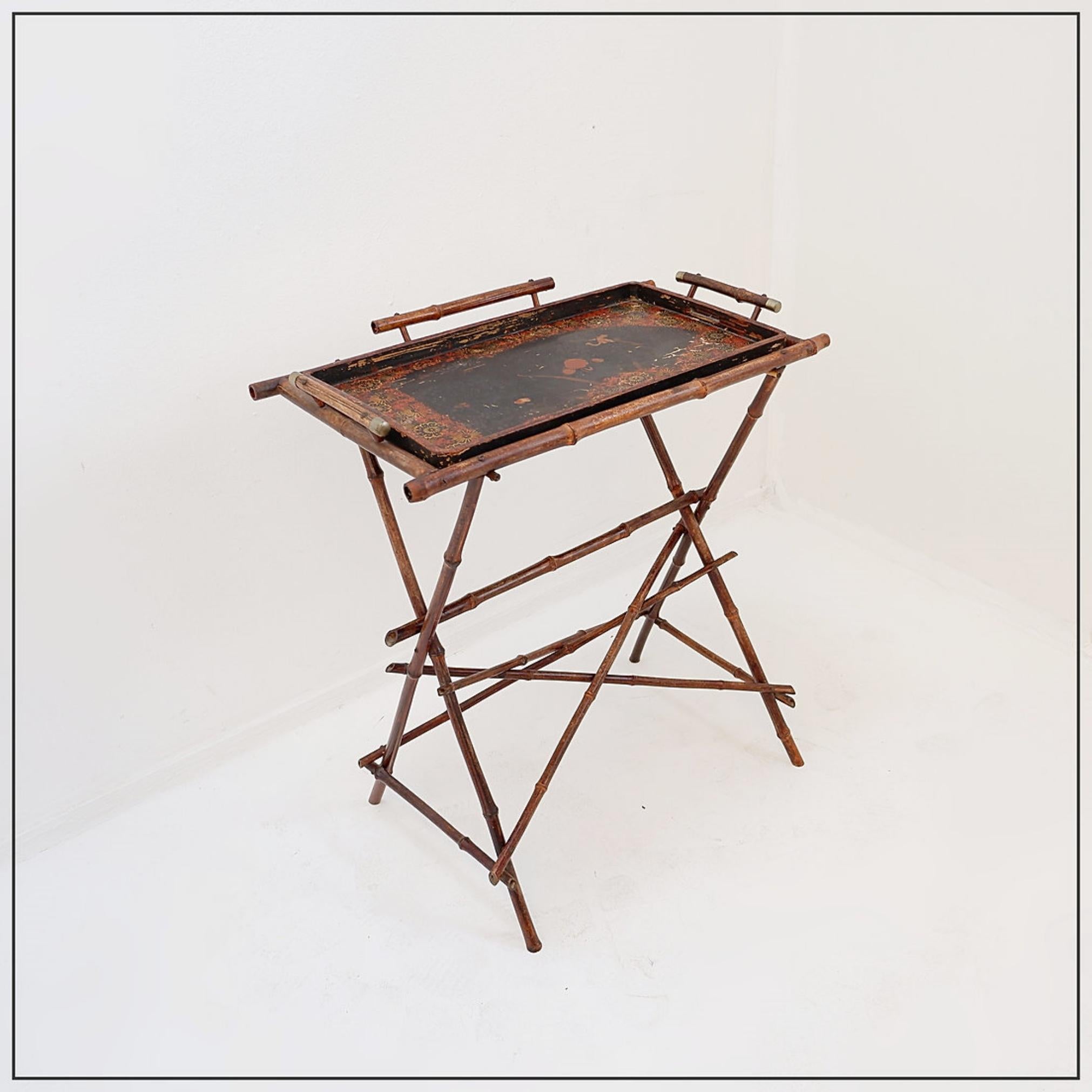 20th Century Oriental Tray Table on a Bamboo Stand In Good Condition For Sale In Linkebeek, BE