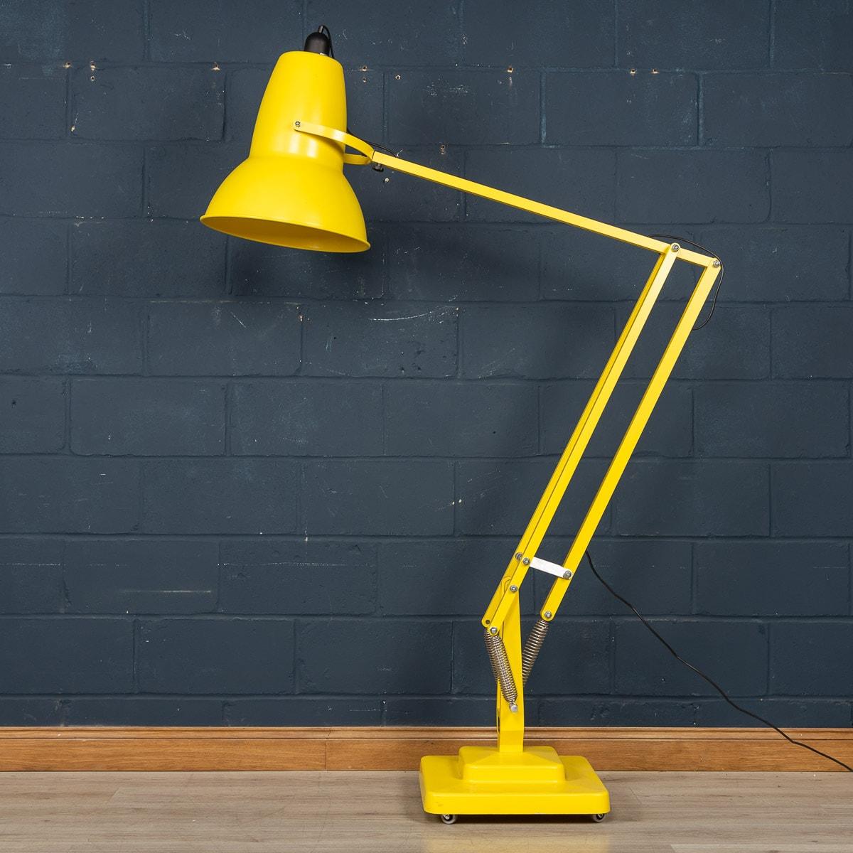 20th Century Original 1227 Giant Floor Lamp By Anglepoise, England In Good Condition In Royal Tunbridge Wells, Kent