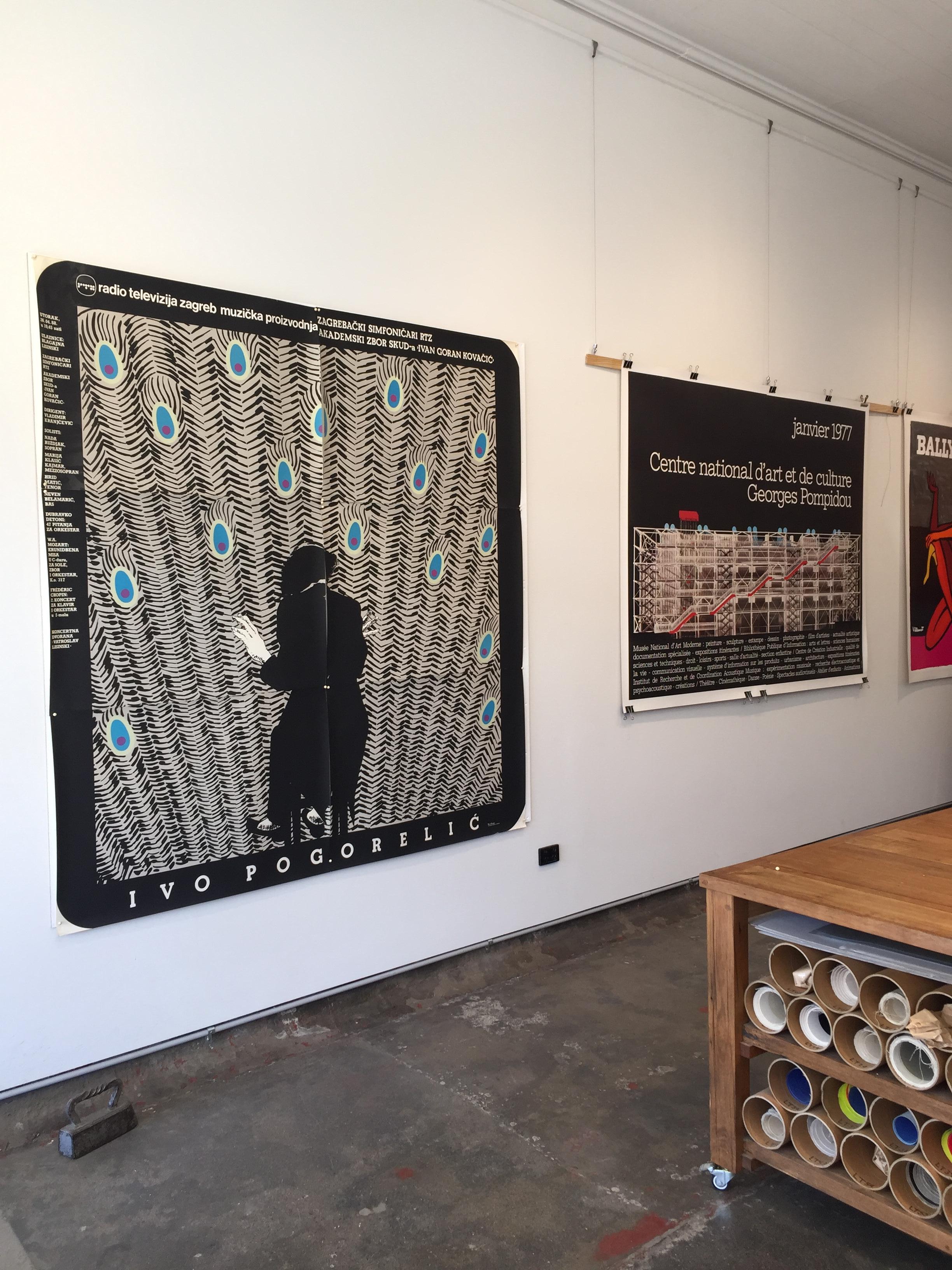 Artista: 
Boris Bucan

Dimensioni: 
196 x 206 cm

Condizioni: 
Eccellente

Anno:
1988

Composto da 6 fogli separati 

Bucan è un graphic designer croato di fama internazionale. Le sue opere grafiche sono state esposte in tutto il