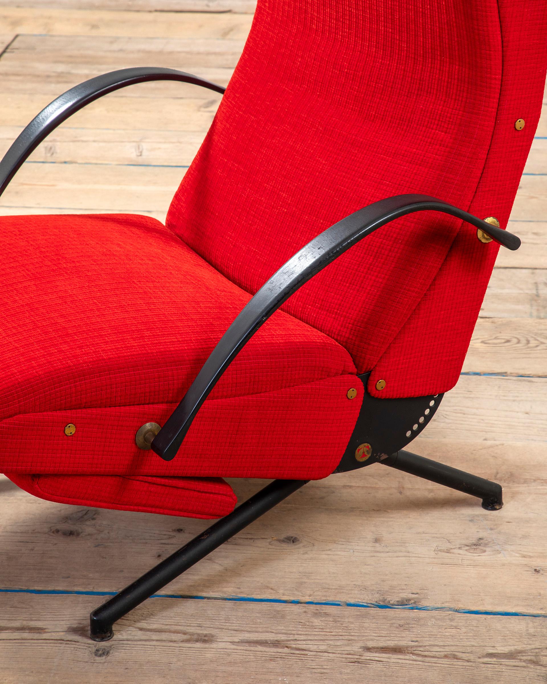20th Century, Osvaldo Borsani for Tecno Armchair mod. P40 Bon état - En vente à Turin, Turin