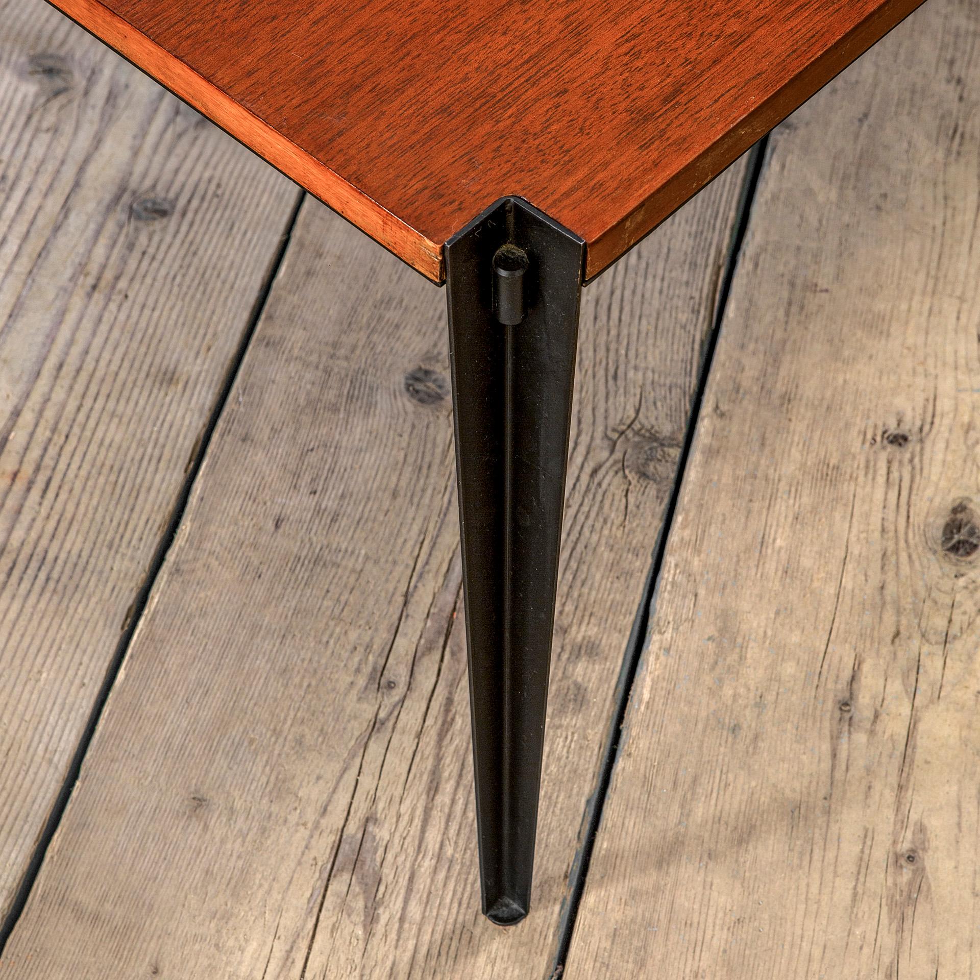 Italian 20e siècle, Osvaldo Borsani for Tecno Coffee Table mod. T61/b, années 50 en vente