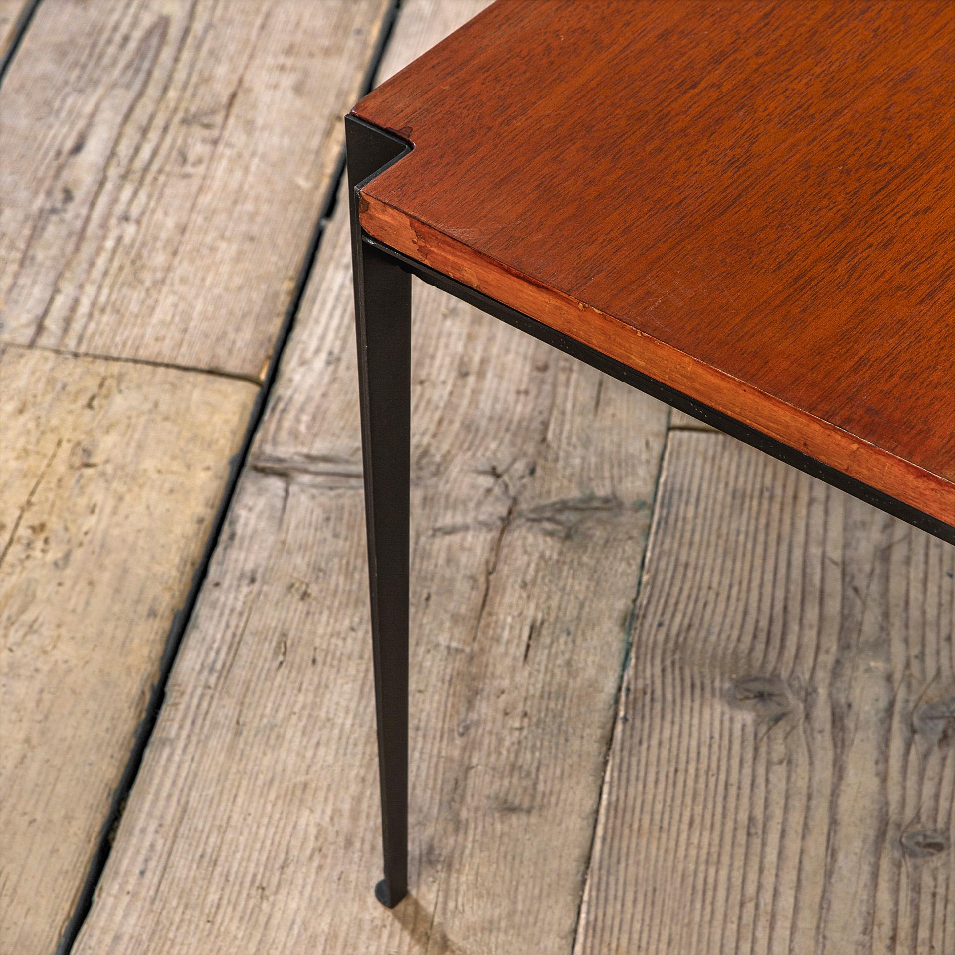 20e siècle, Osvaldo Borsani for Tecno Coffee Table mod. T61/b, années 50 Bon état - En vente à Turin, Turin