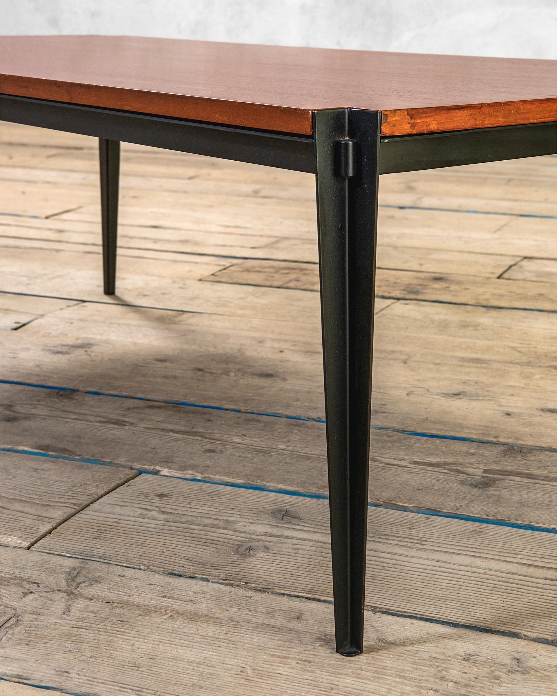 Métal 20e siècle, Osvaldo Borsani for Tecno Coffee Table mod. T61/b, années 50 en vente