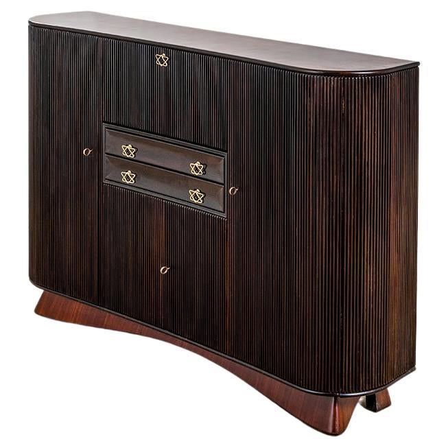 20th Century Osvaldo Borsani Large Cabinet in Dark Wood and Brass Handles '40s
