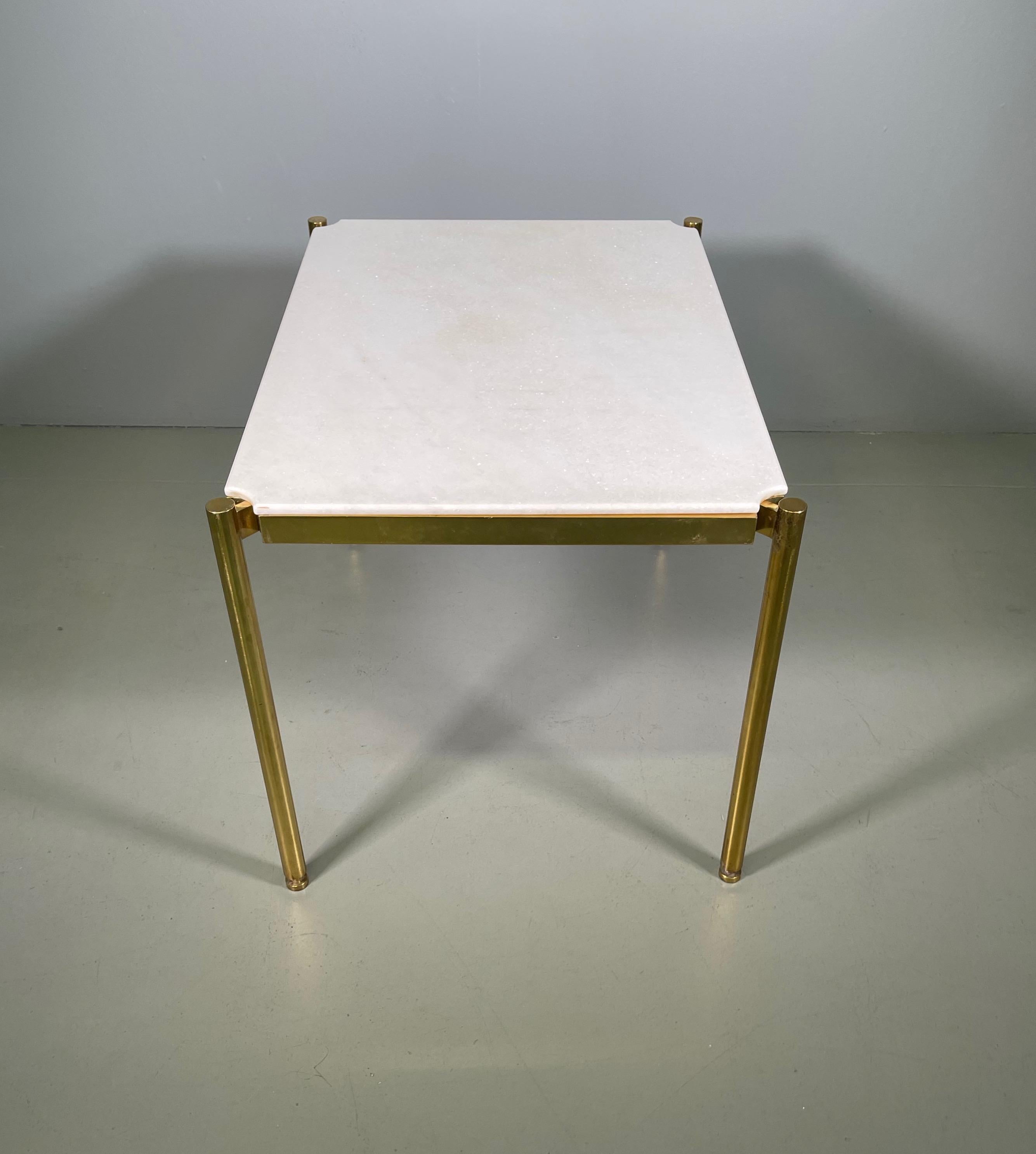 Table basse Osvaldo Borsani du 20ème siècle en laiton et marbre Sivec rare pour Tecno en vente 2