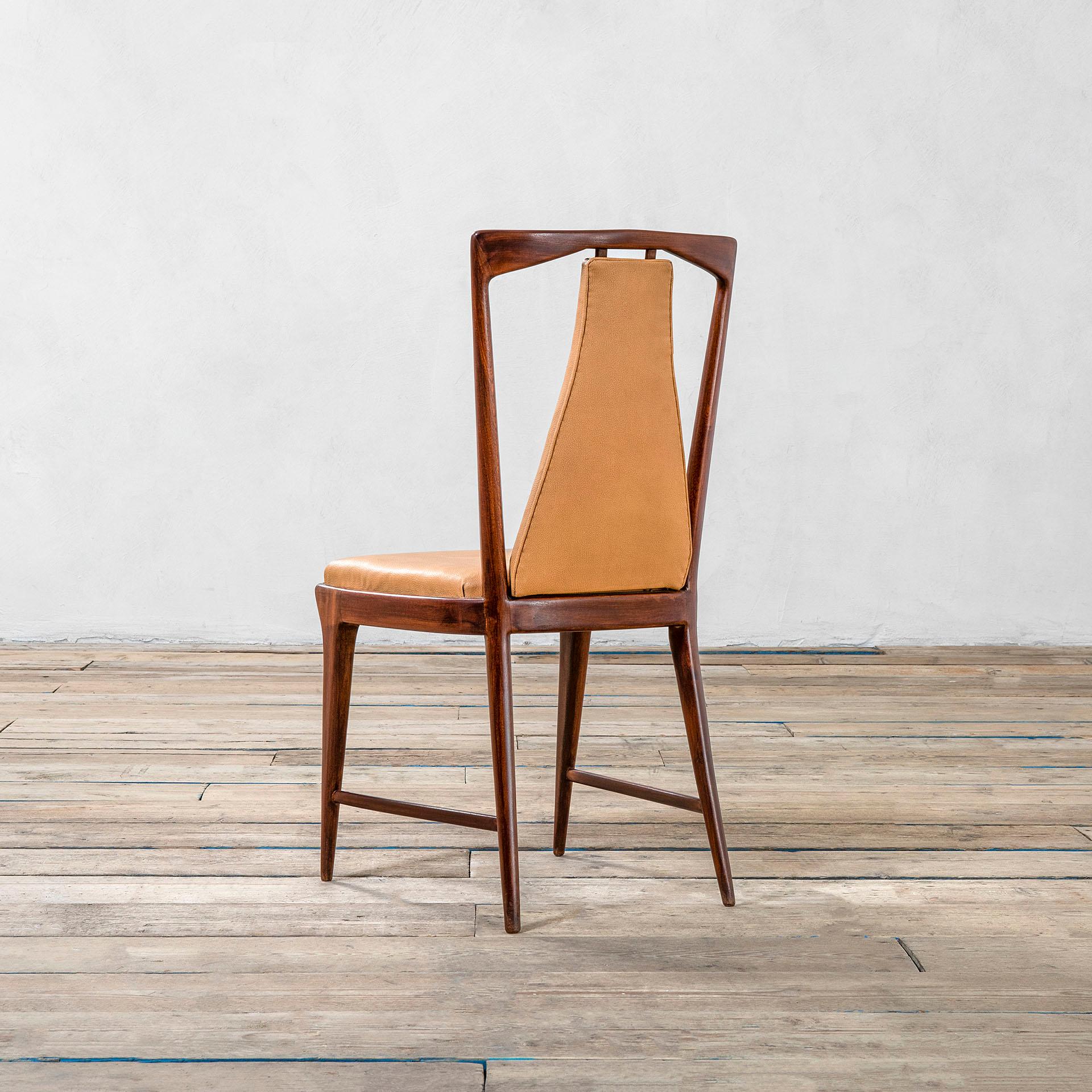Italian 20th Century Osvaldo Borsani Set of 10 Dining Chairs in Wood & Skai '50 for ABV