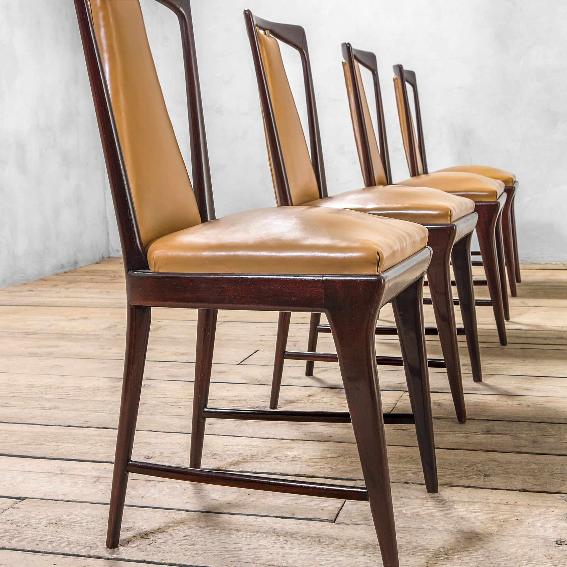 Mid-Century Modern 20th Century Osvaldo Borsani Set of Six Dining Chairs for ABV 50s For Sale