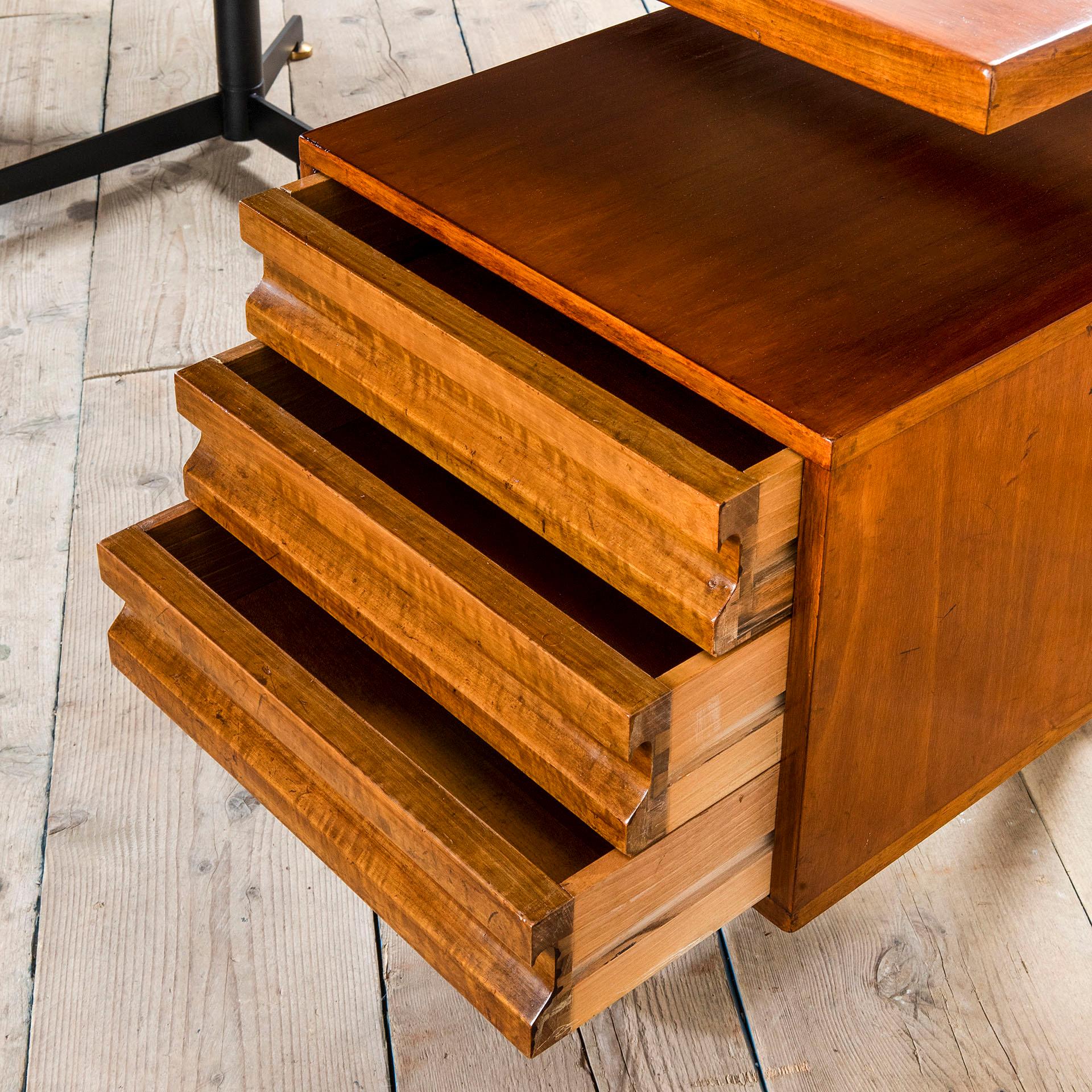 20th Century Osvaldo Borsani Tecno T96 Desk Wood with 2 Chests of Drawers, 50s 3