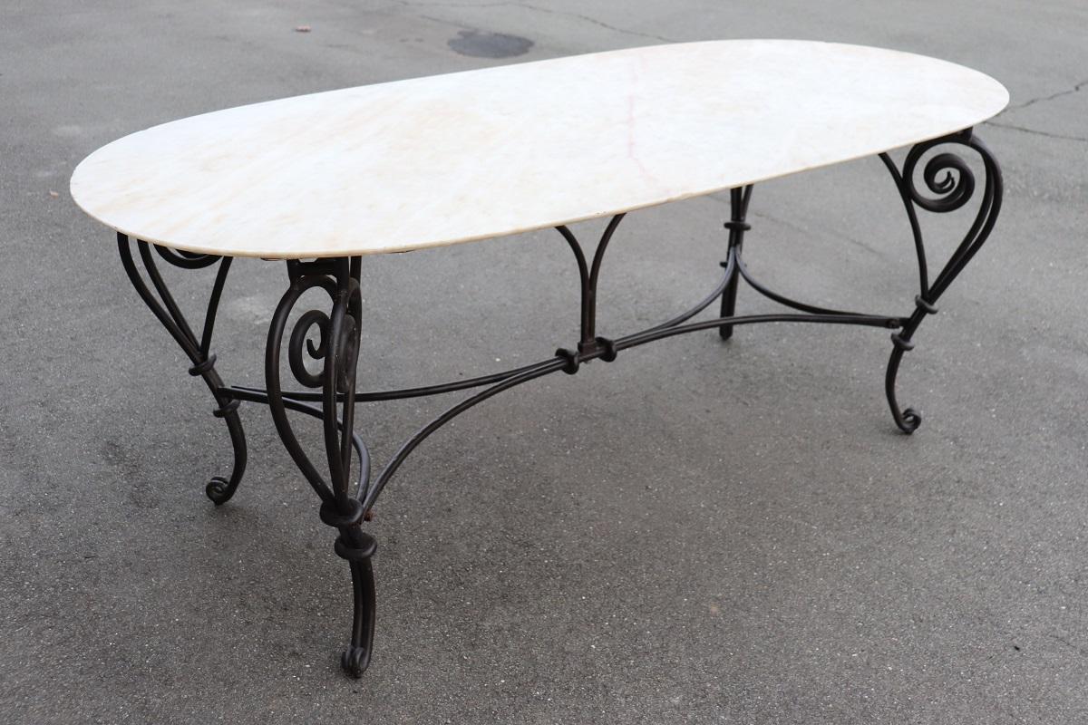 20th Century Oval Large Garden Table in Iron and Marble Top In Good Condition In Casale Monferrato, IT