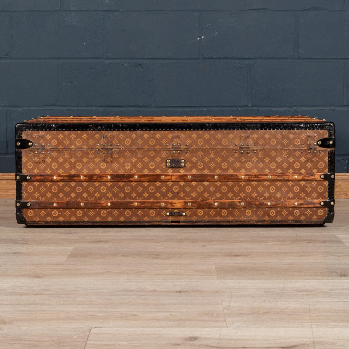 20th Century Oversized Louis Vuitton Trunk in Woven Canvas, Paris, C.1900 In Good Condition In Royal Tunbridge Wells, Kent