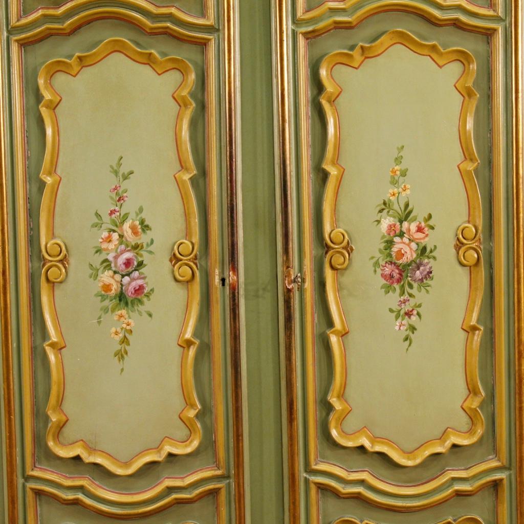 20th Century Painted and Gilded Wood Italian Wardrobe, 1970 5