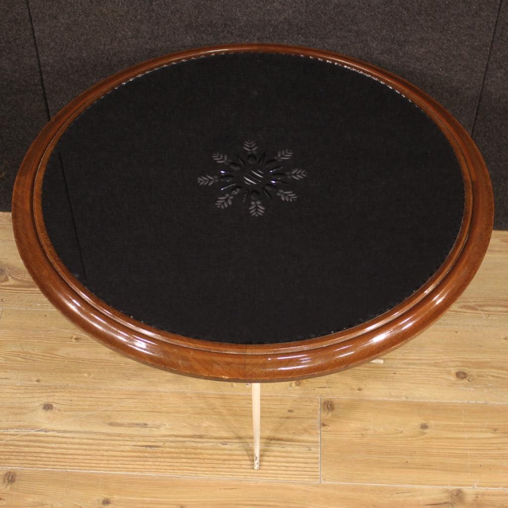 20th Century Painted and Gilt Metal French Design Round Coffee Table, 1960 For Sale 1