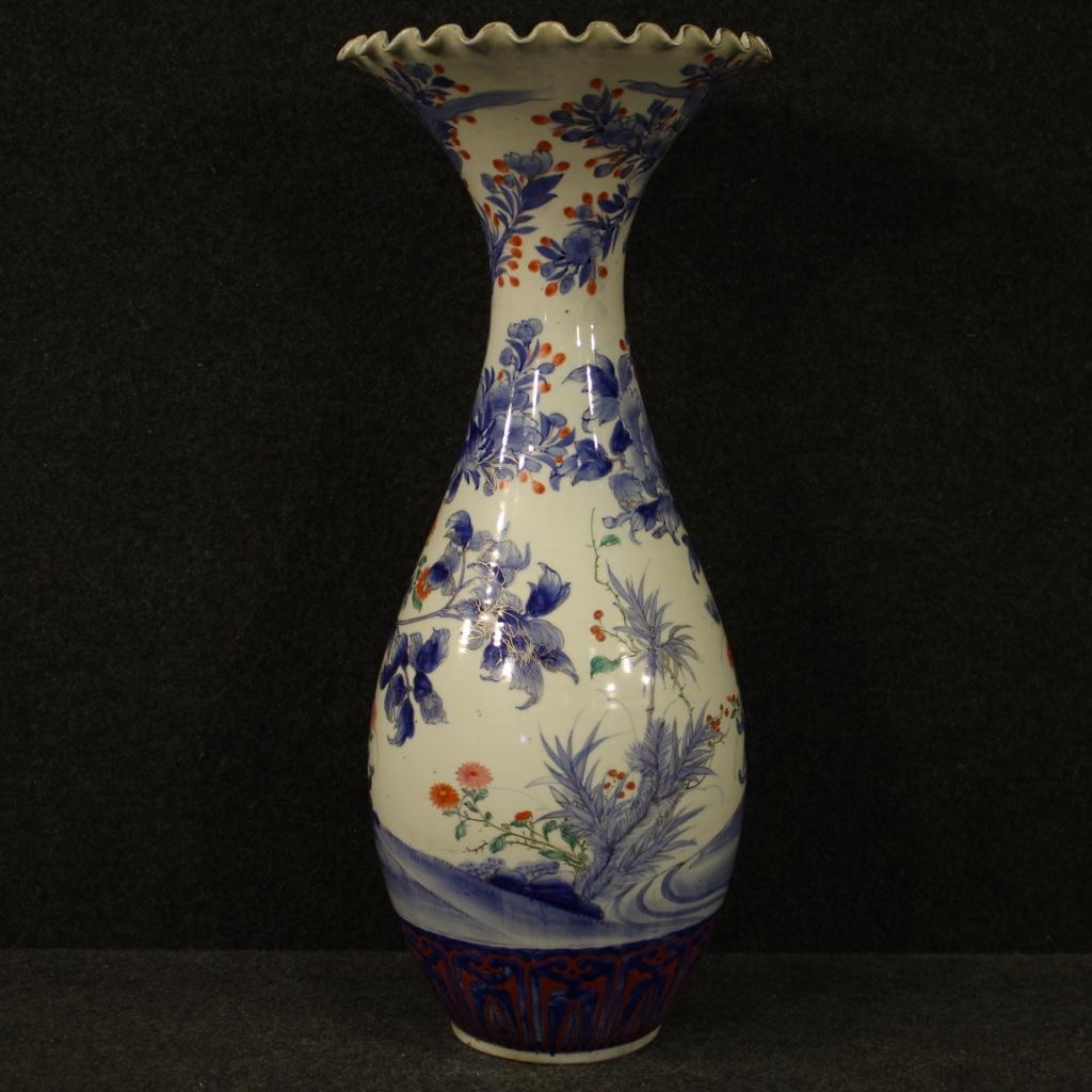 20th Century Painted and Glazed Ceramic Japanese Oriental Vase, 1920 For Sale 2