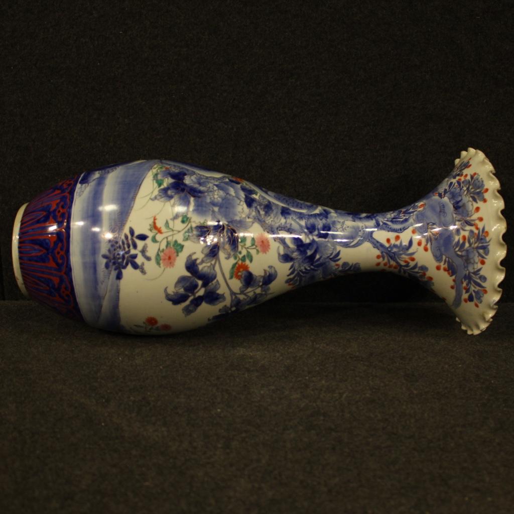 japanische orientalische Vase aus bemalter und glasierter Keramik des 20. Jahrhunderts:: 1920 im Angebot 3