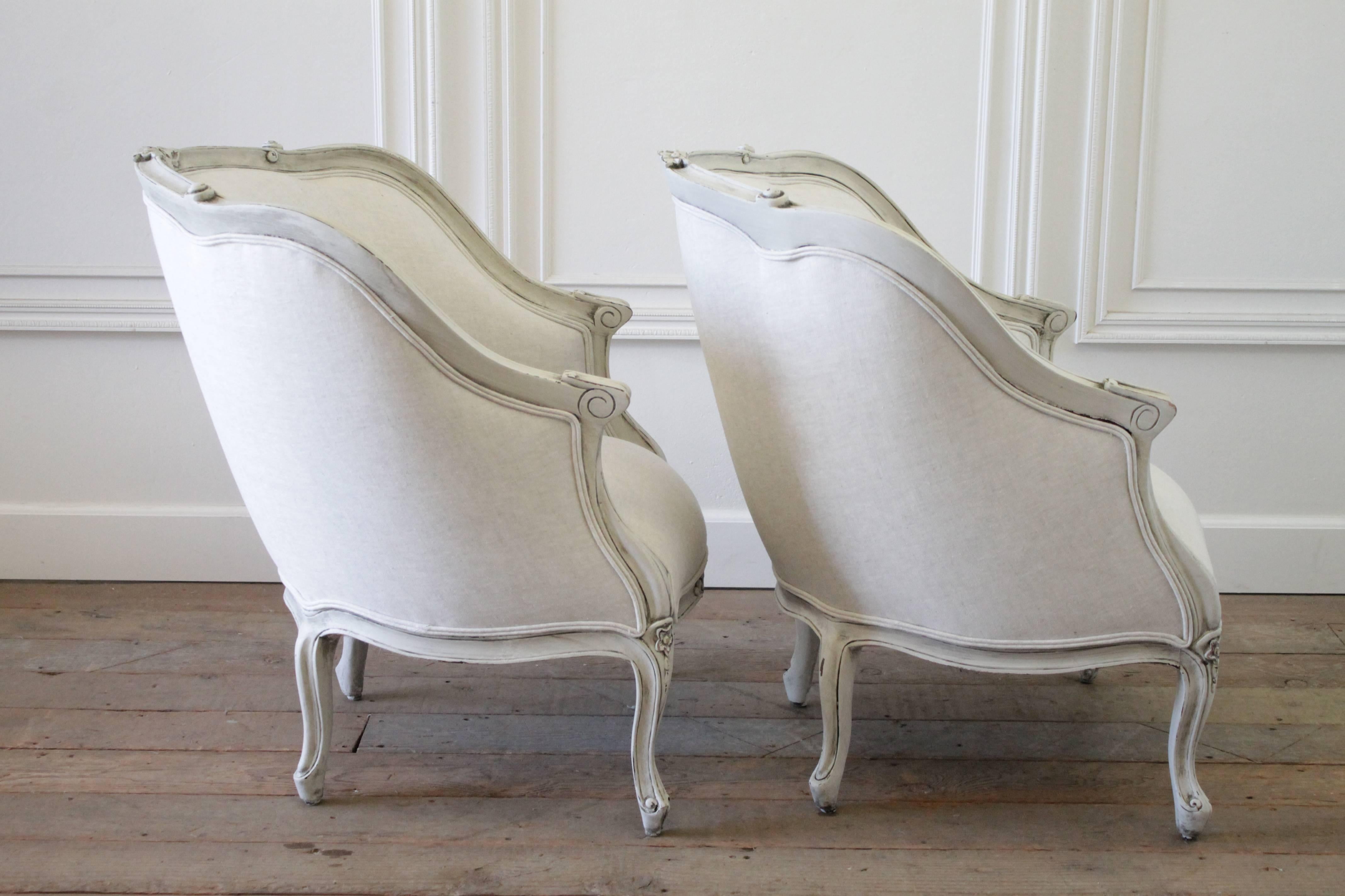 20th Century Painted and Upholstered Pair of Linen Bergere Chairs 4