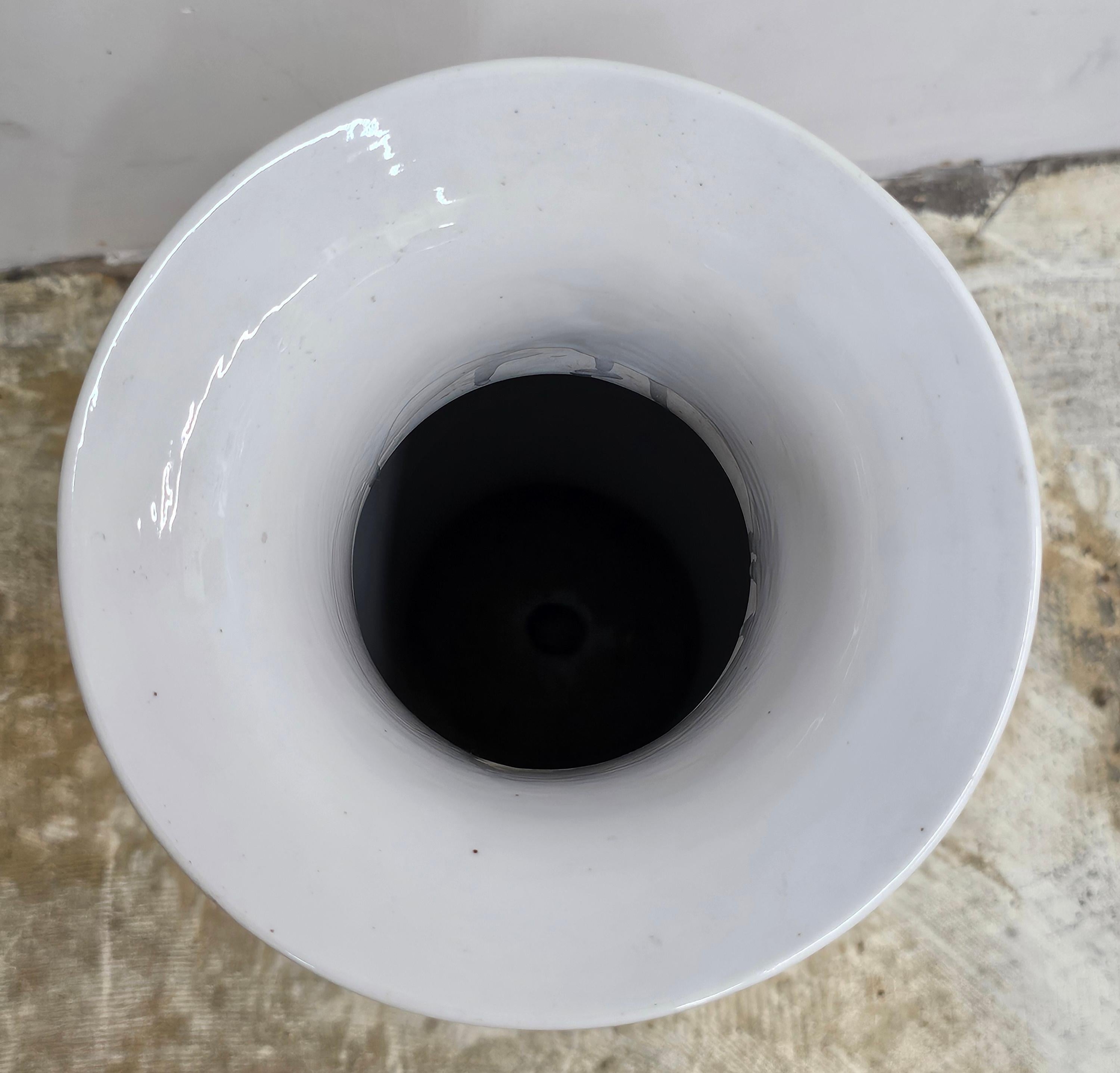 20° secolo Dipinto Smaltato Forato Cinese  Vaso in vendita 1
