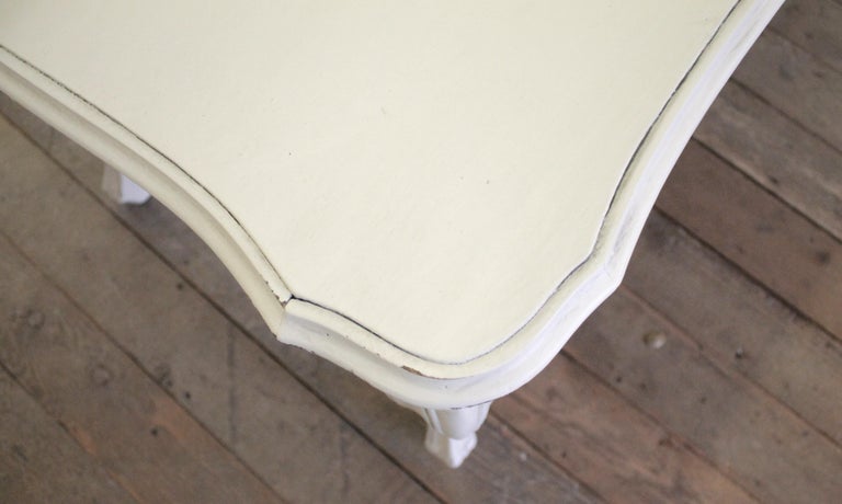 20th Century Painted Louis XV Style Country French Dining Table with Drawers For Sale 8