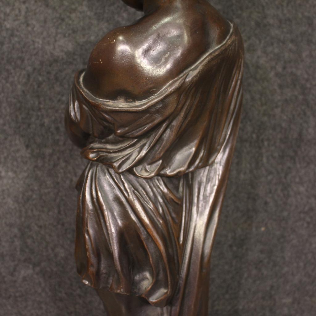 20. Jahrhundert Gemaltes Metall Antik Französisch Cherub Skulptur 1920er Jahre im Angebot 2