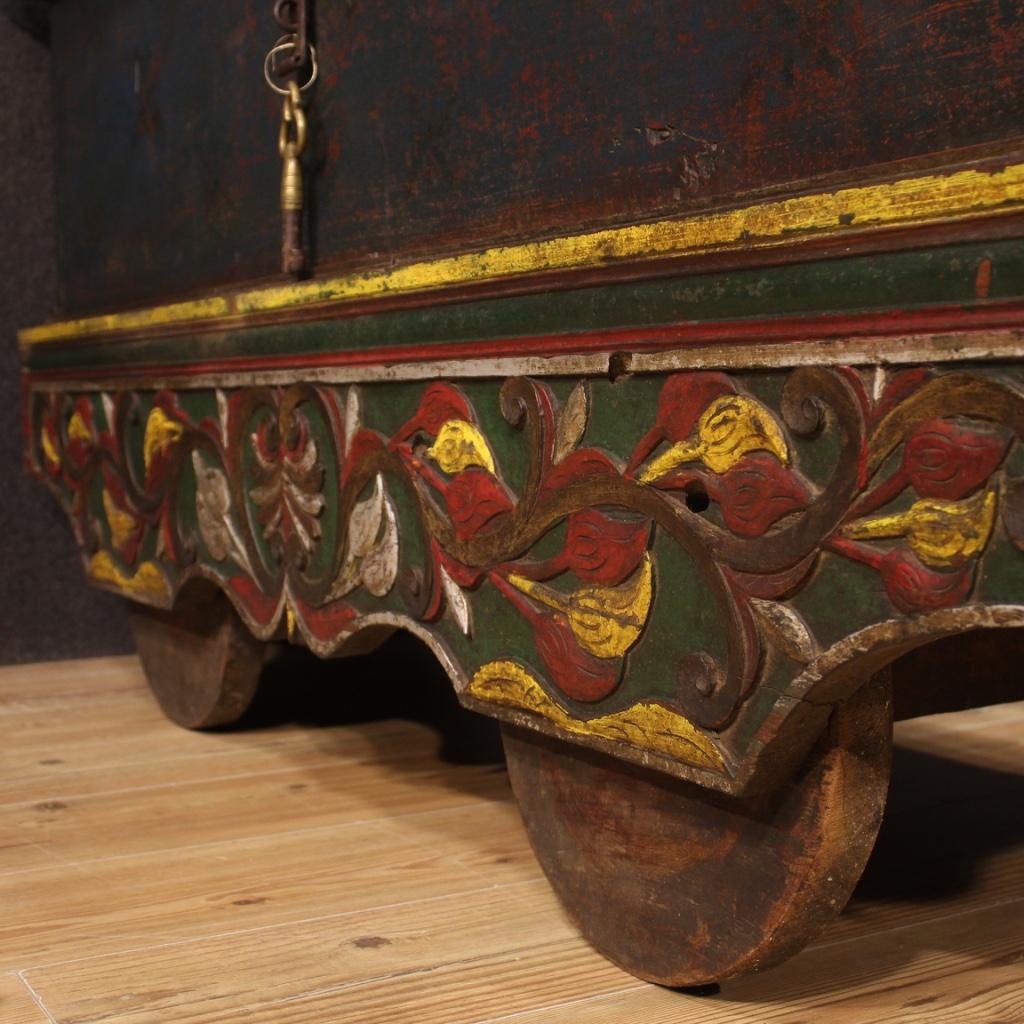 20th Century Painted Wood Indian Chest, 1950s For Sale 8