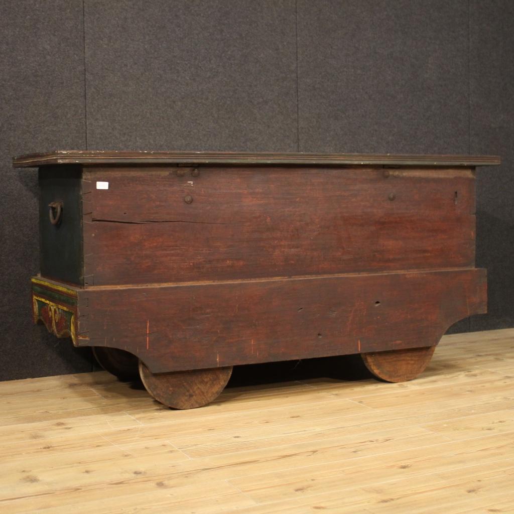 20th Century Painted Wood Indian Chest, 1950s For Sale 1