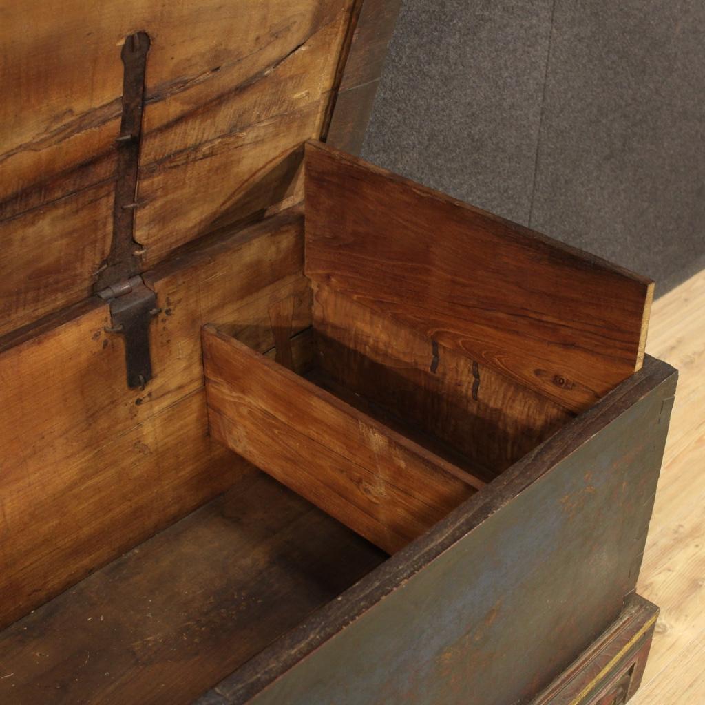 20th Century Painted Wood Indian Chest, 1950s For Sale 3