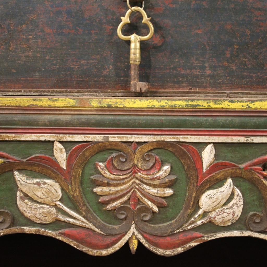 20th Century Painted Wood Indian Chest, 1950s For Sale 4