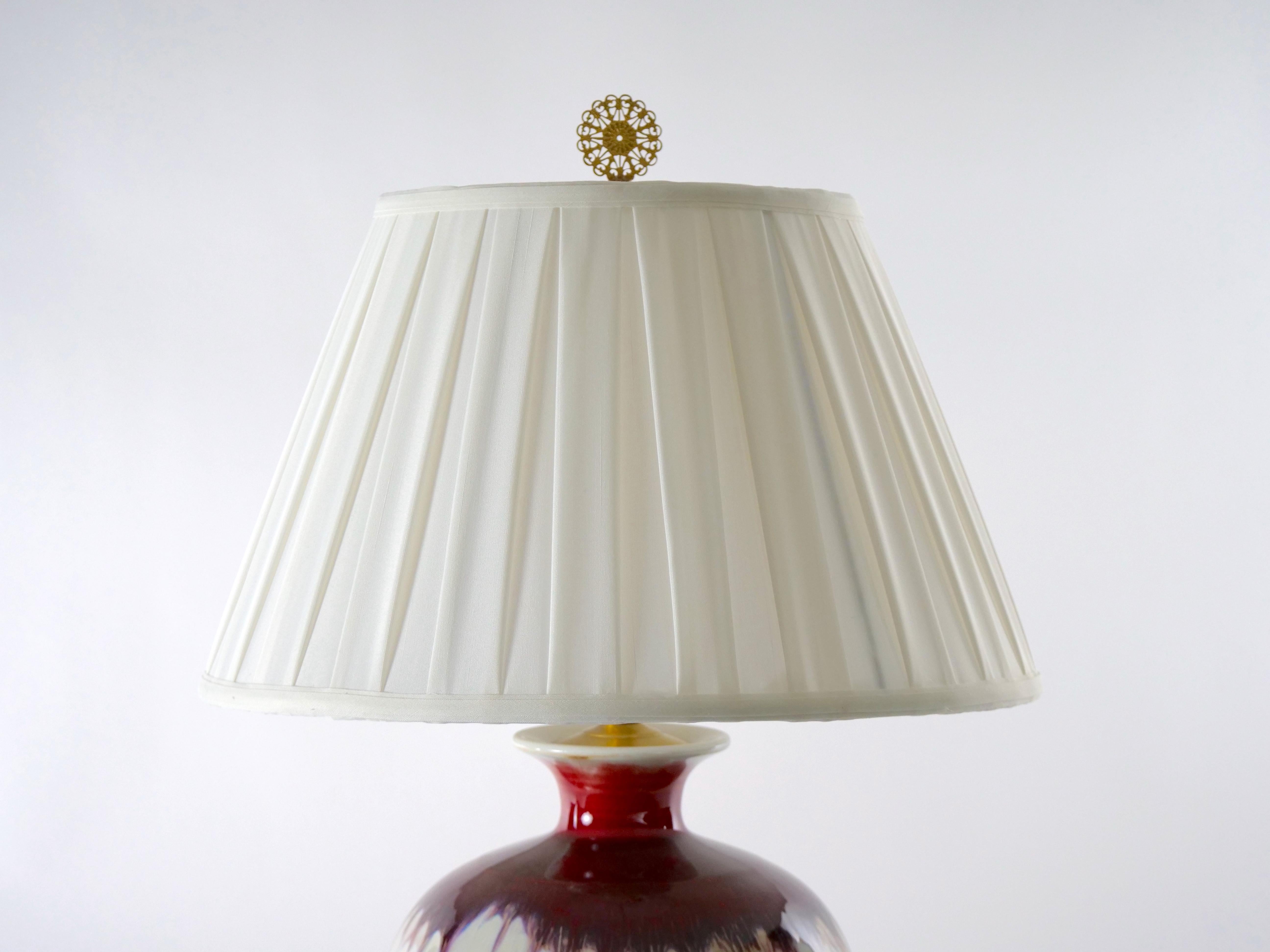 20th Century Pair Flambe Vase Lamp / Giltwood Base For Sale 4