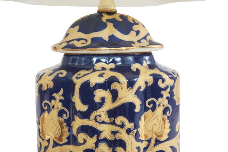 20th Century Pair Gilt Porcelain Table Lamp In Good Condition For Sale In Hudson, NY