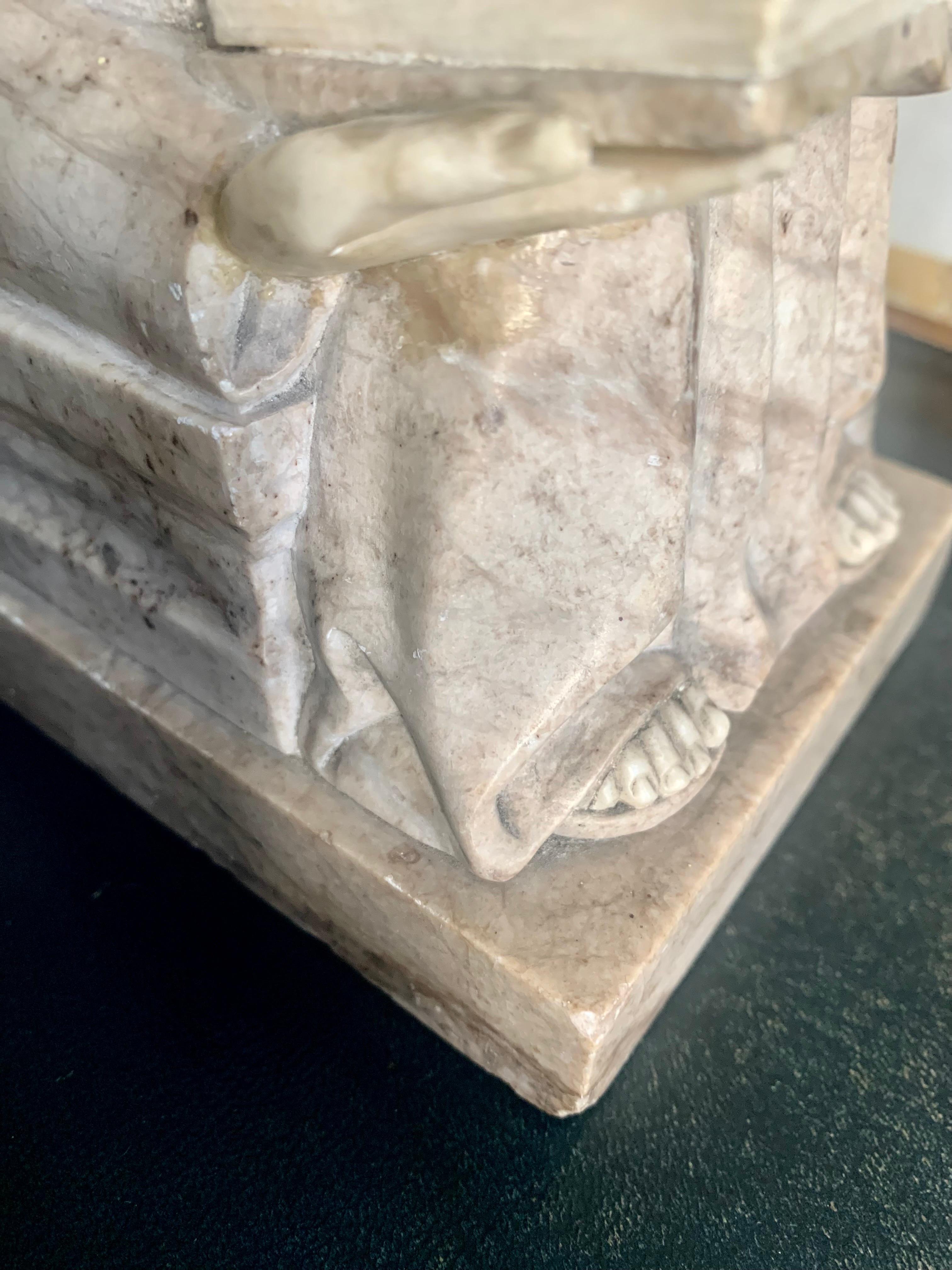 20th Century Pair of Alabaster and Marble Bookends Sculpture For Sale 15