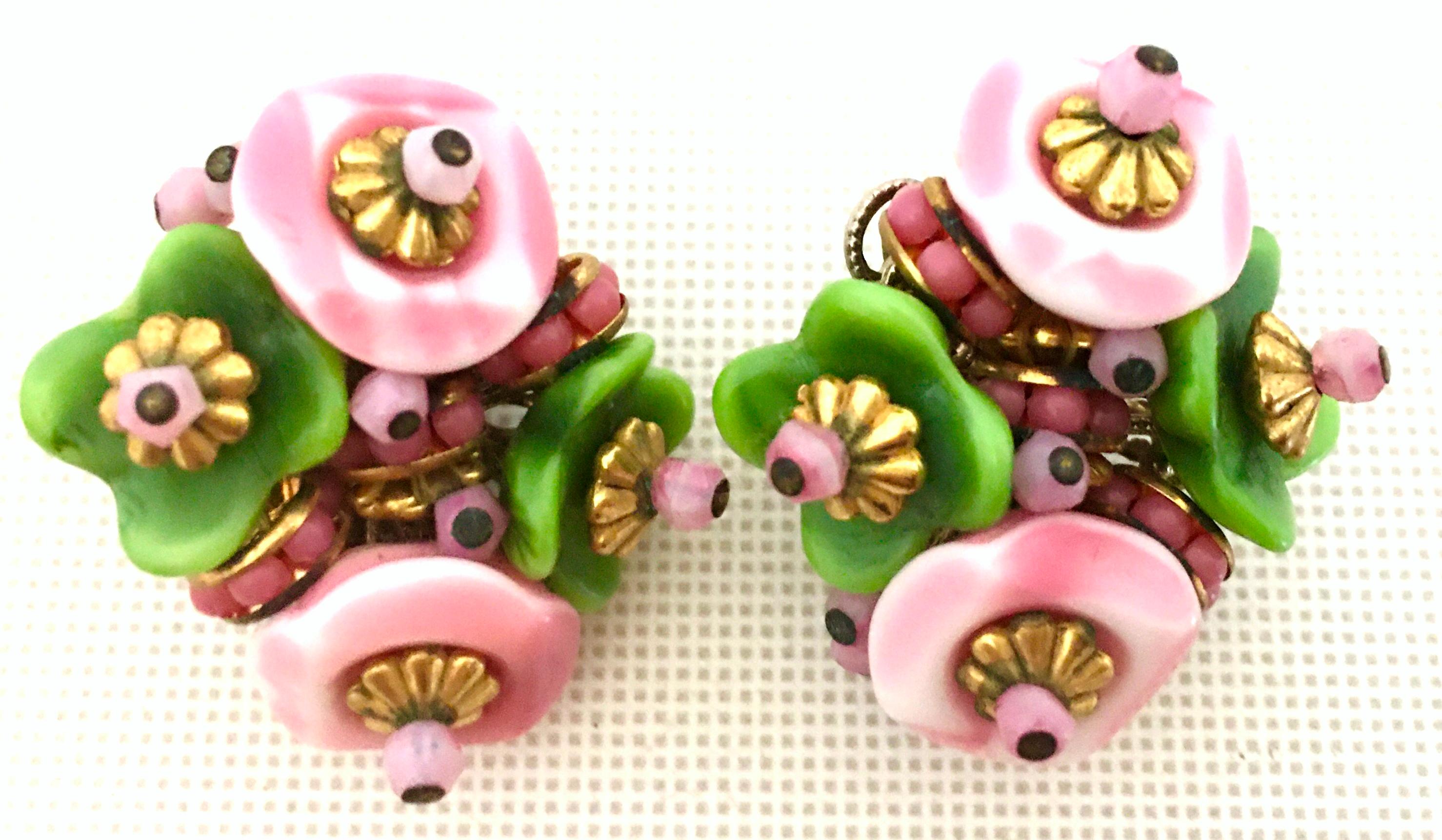 20th Century Pair Of Alice Caviness Abstract Flower Earrings-Signed In Good Condition For Sale In West Palm Beach, FL