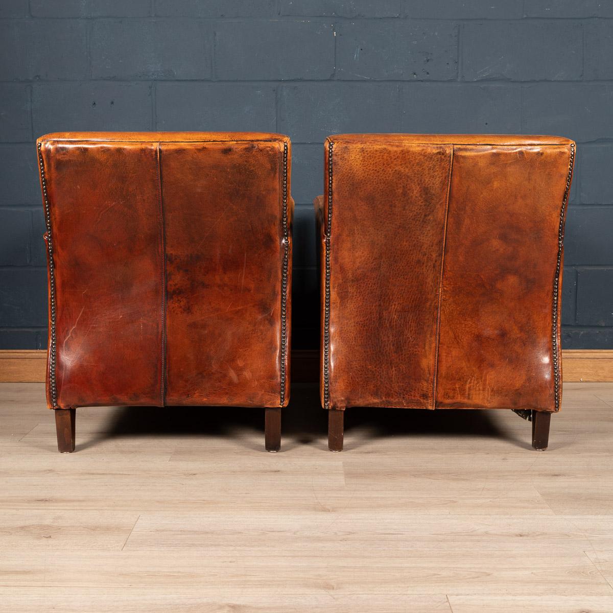 20th Century Pair Of Art Deco Style Dutch Sheepskin Leather Club Chairs In Good Condition In Royal Tunbridge Wells, Kent