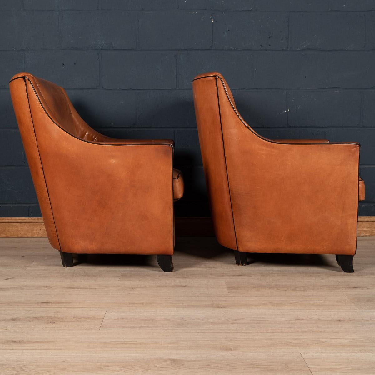 20th Century Pair of Art Deco Style Dutch Sheepskin Leather Club Chairs 1