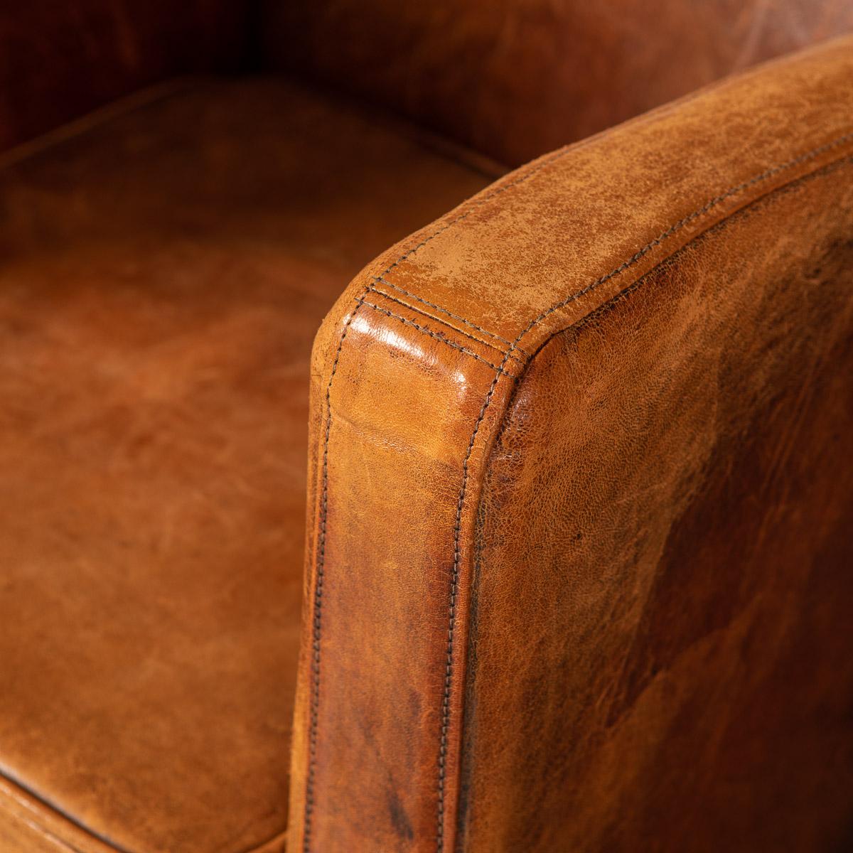 20th Century Pair Of Art Deco Style Dutch Sheepskin Leather Club Chairs 3