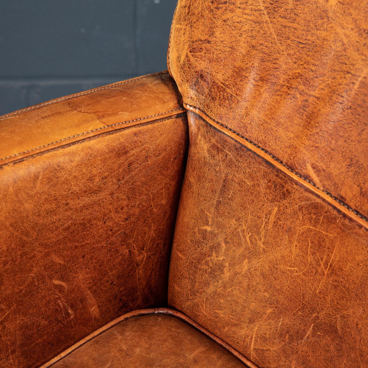 20th Century Pair Of Art Deco Style Dutch Sheepskin Leather Club Chairs 5