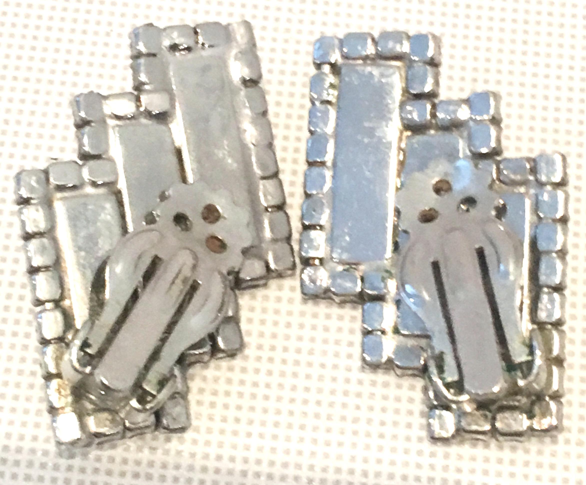20th Century Pair Of Art Deco Style Silver Austrian Crystal & Lucite Earrings For Sale 3