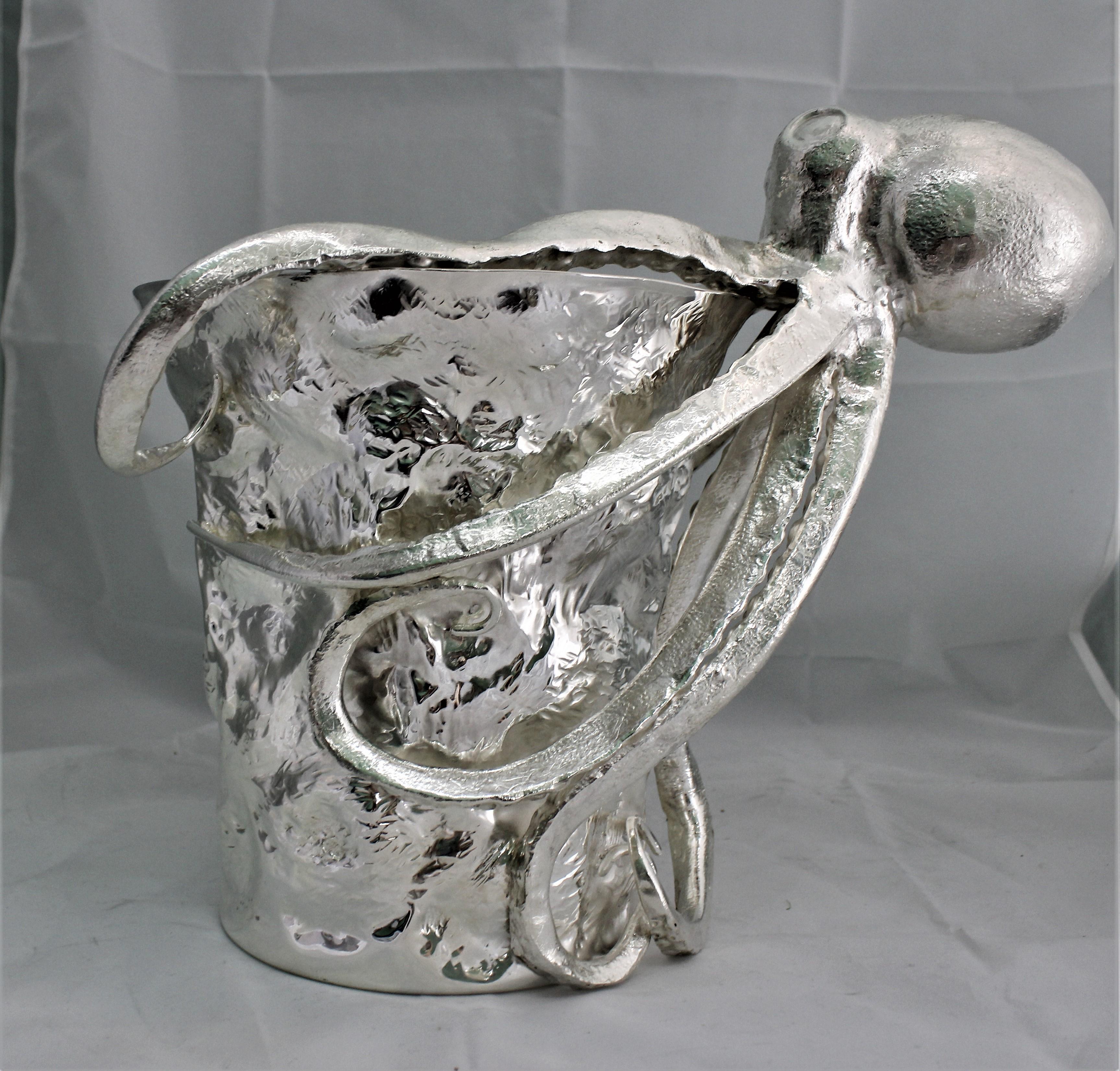 Embossed 20th Century Pair of Artistic Octopus Silver Wine Coolers, Italy, 1930s For Sale