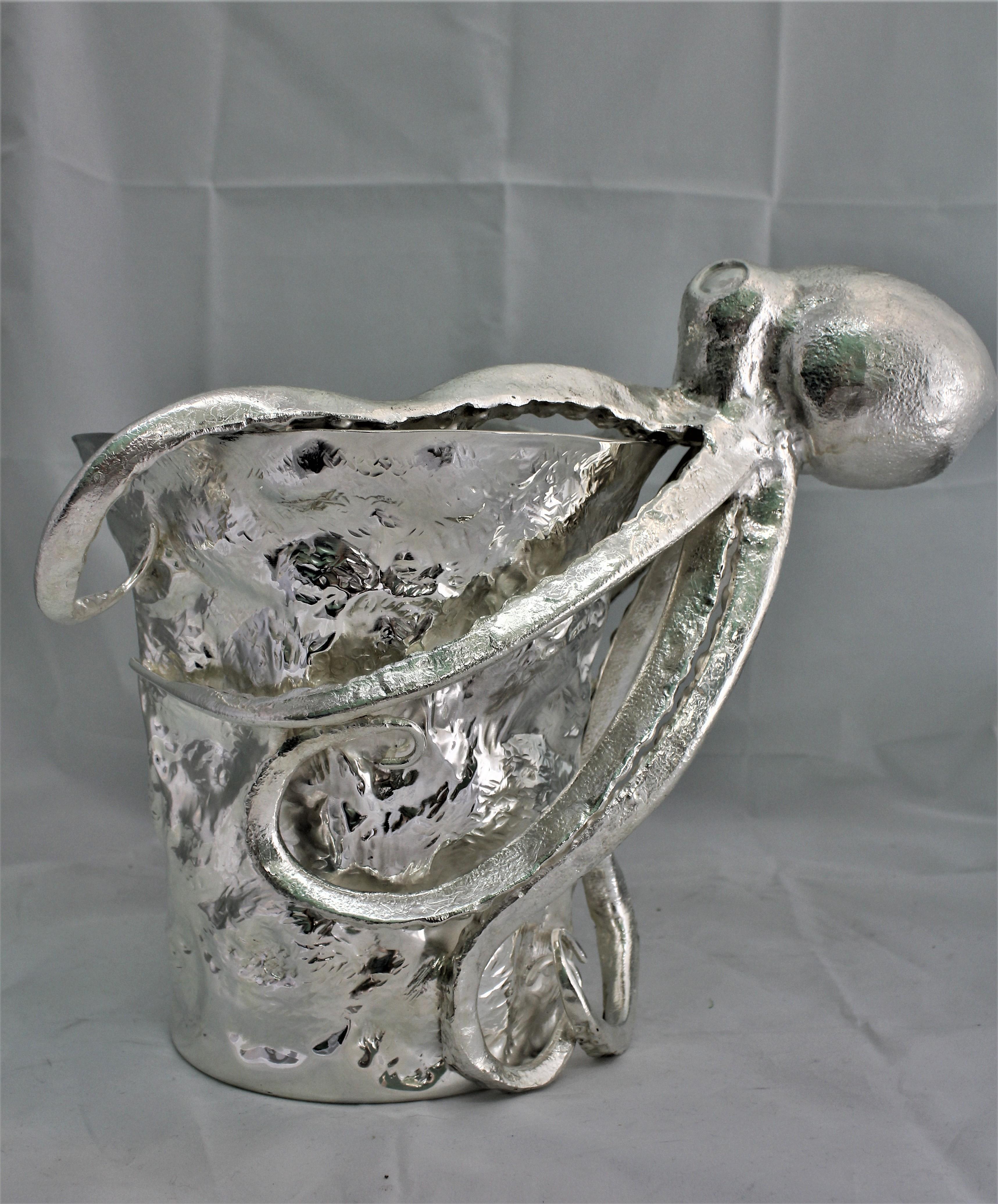 20th Century Pair of Artistic Octopus Silver Wine Coolers, Italy, 1930s For Sale 1