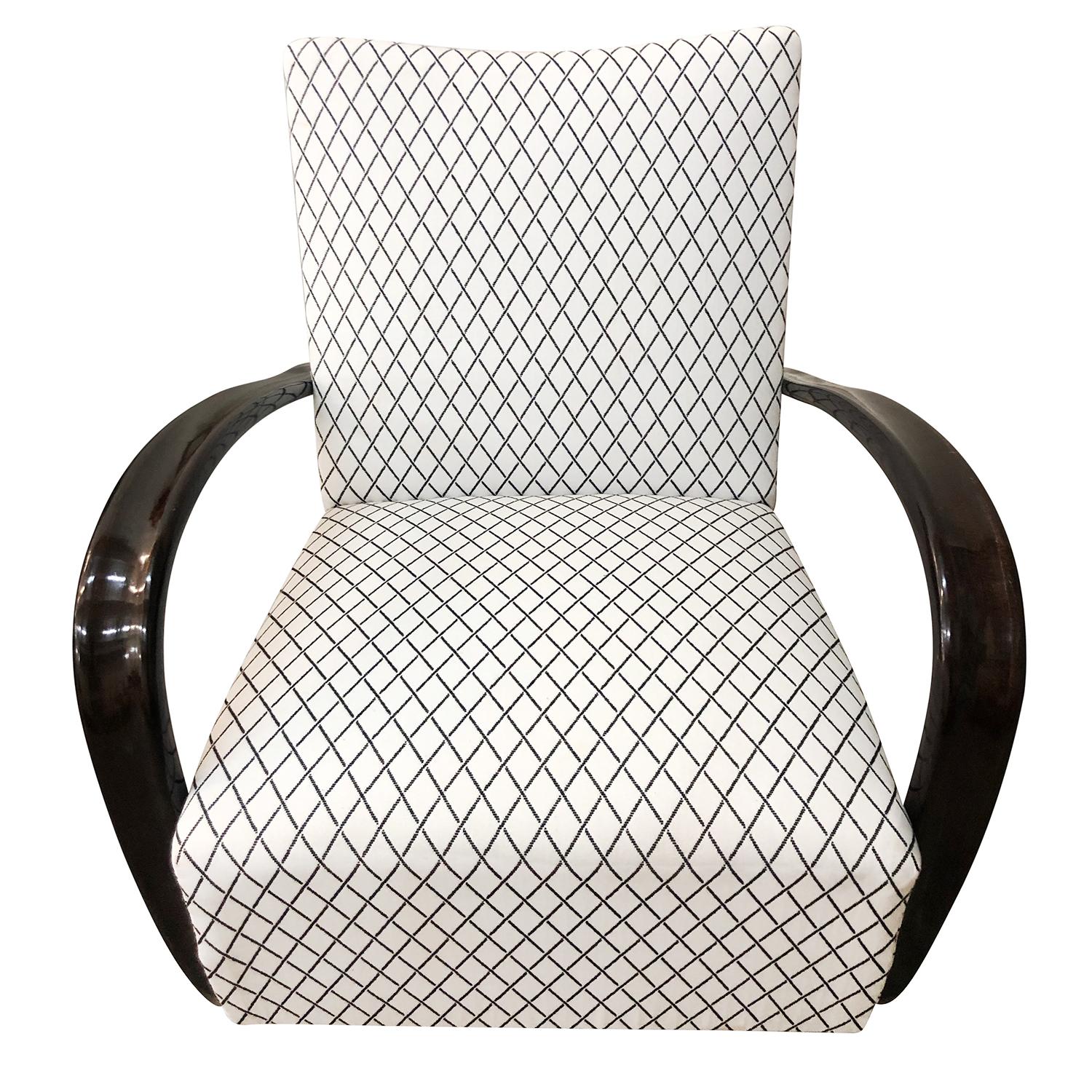 Art Deco 20th Century Pair of Beechwood Lounge Chairs by Jindrich Halabala