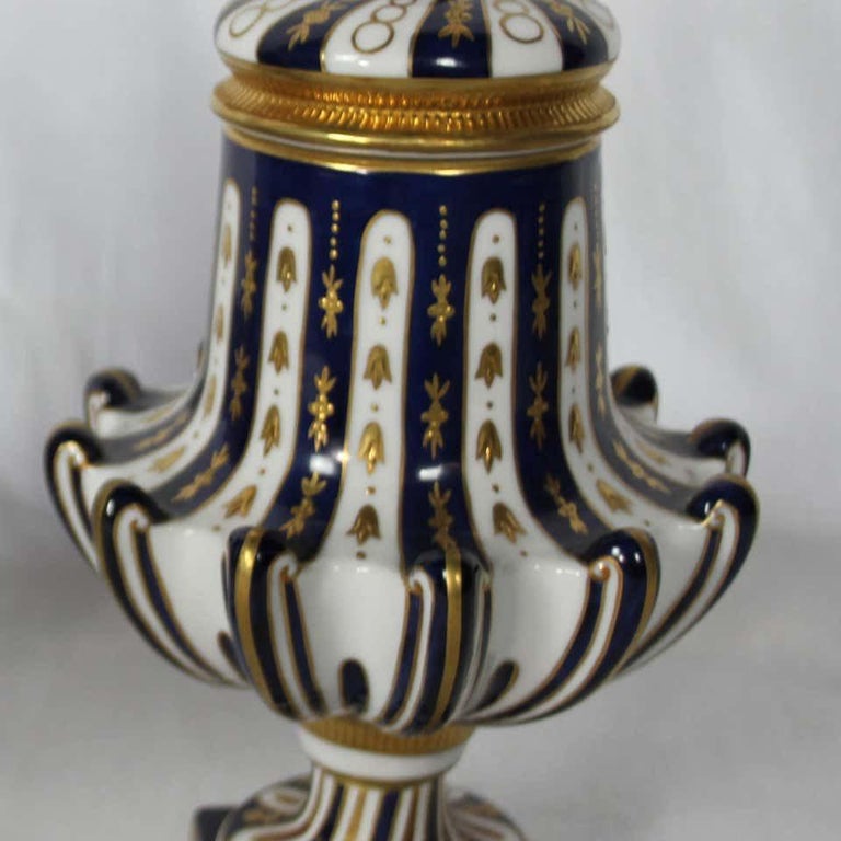 20th Century Pair of Blue and White German Vases with Lids For Sale at