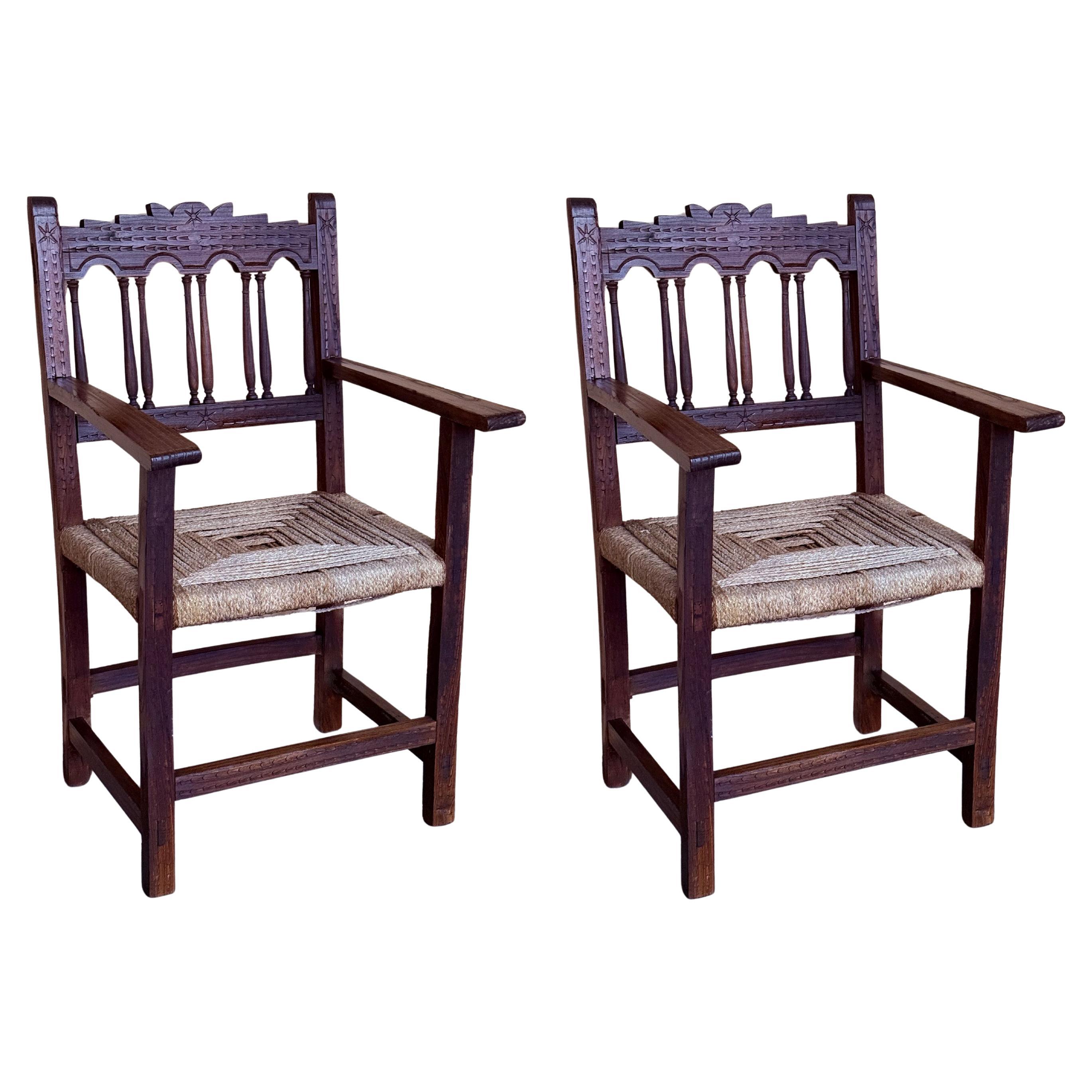 20th Century Pair of Catalan Throne Armchairs in Walnut and Caned Seats